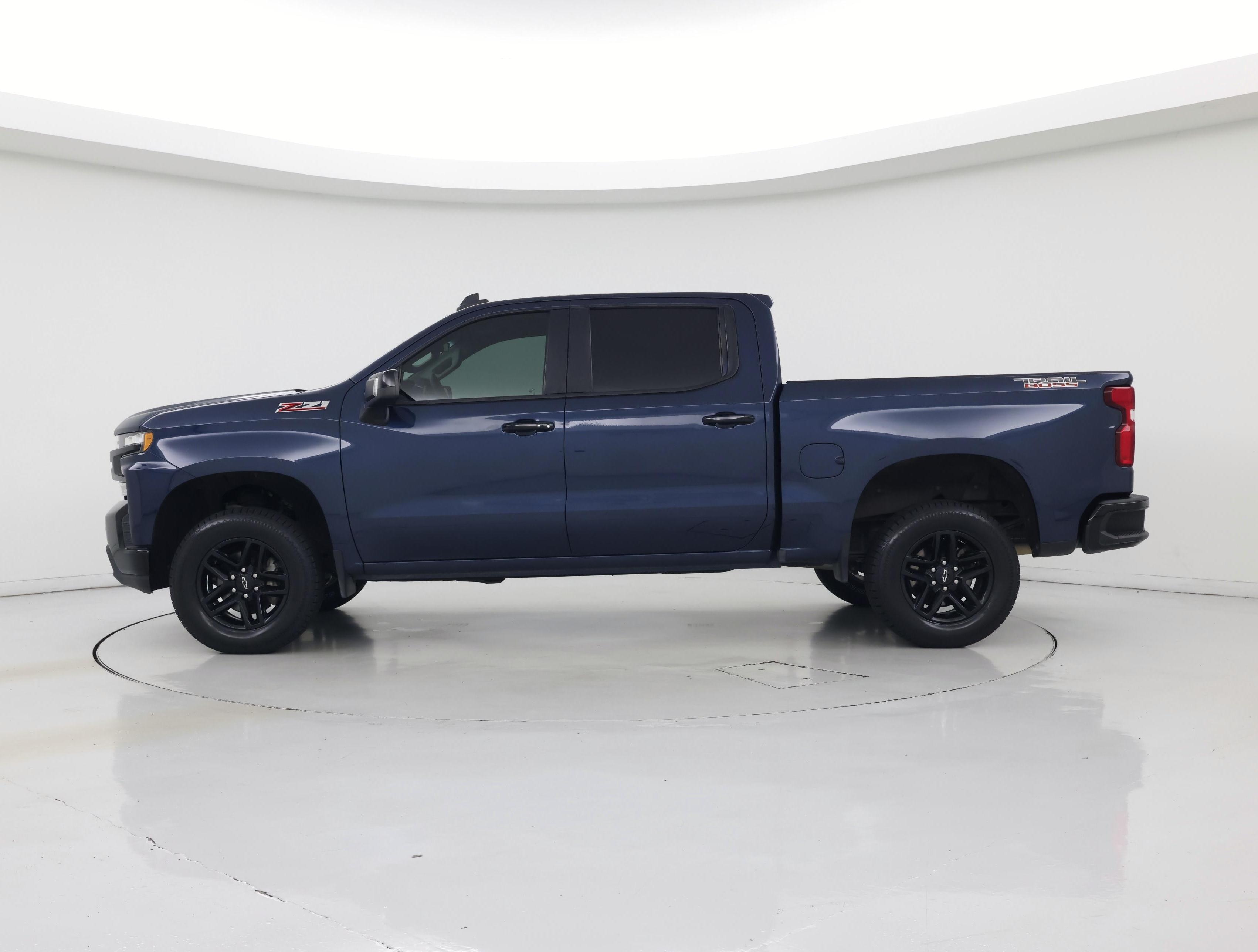 Thumbnail: 2020 Chevrolet Silverado 1500 - 3