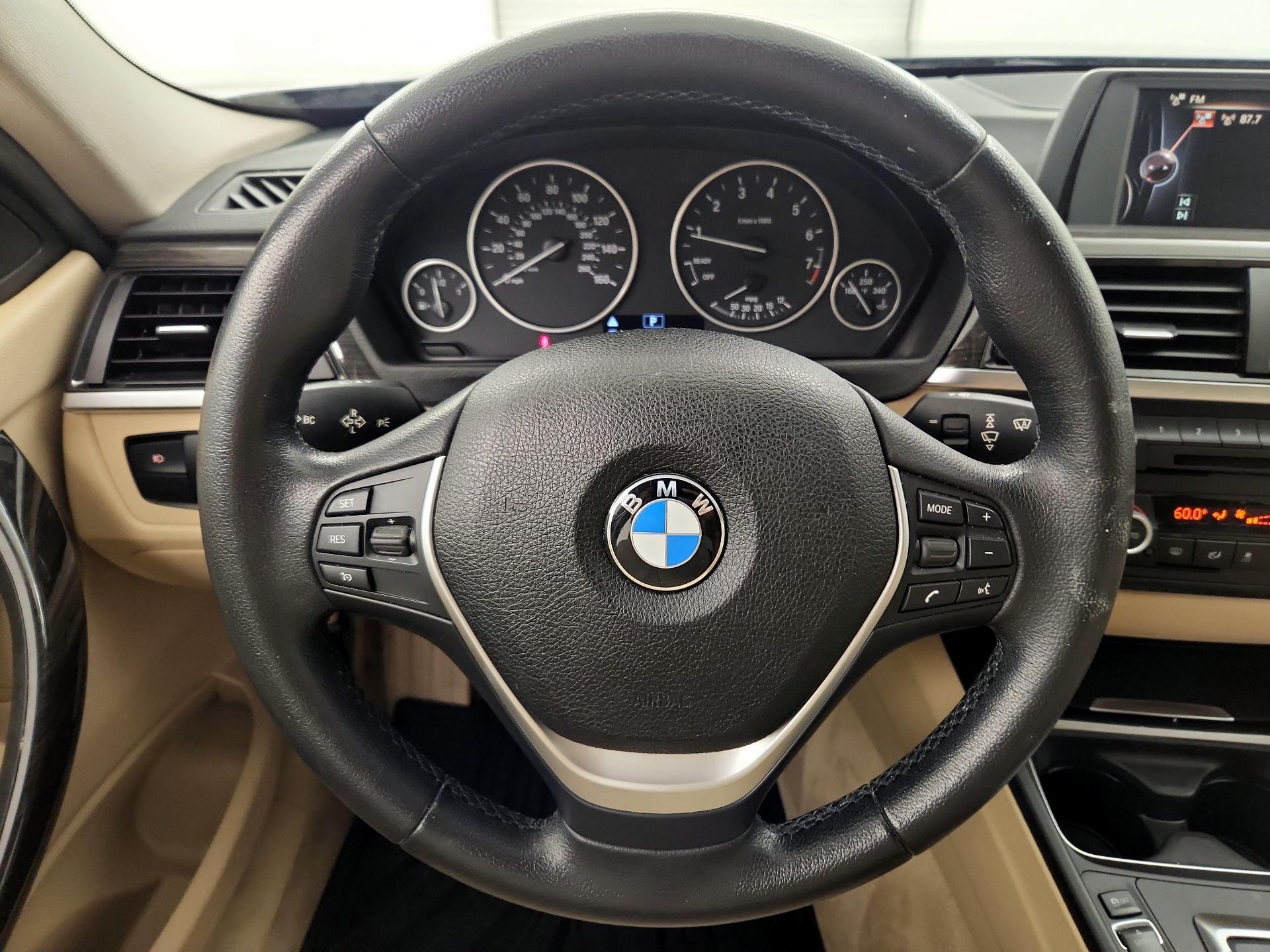 Thumbnail: 2015 BMW 3 Series - 10