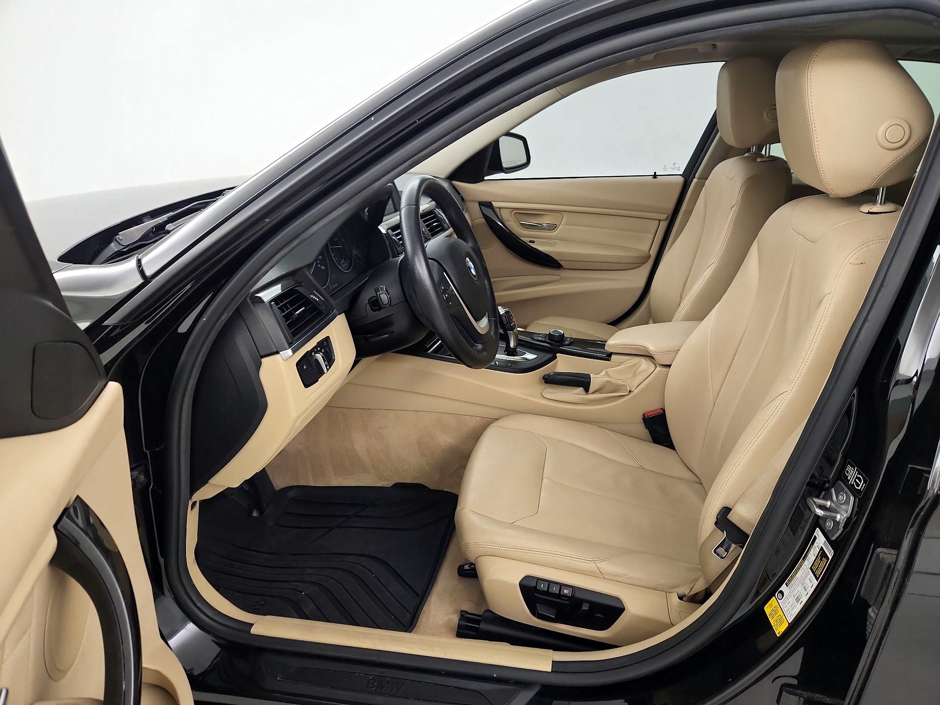 Thumbnail: 2015 BMW 3 Series - 11