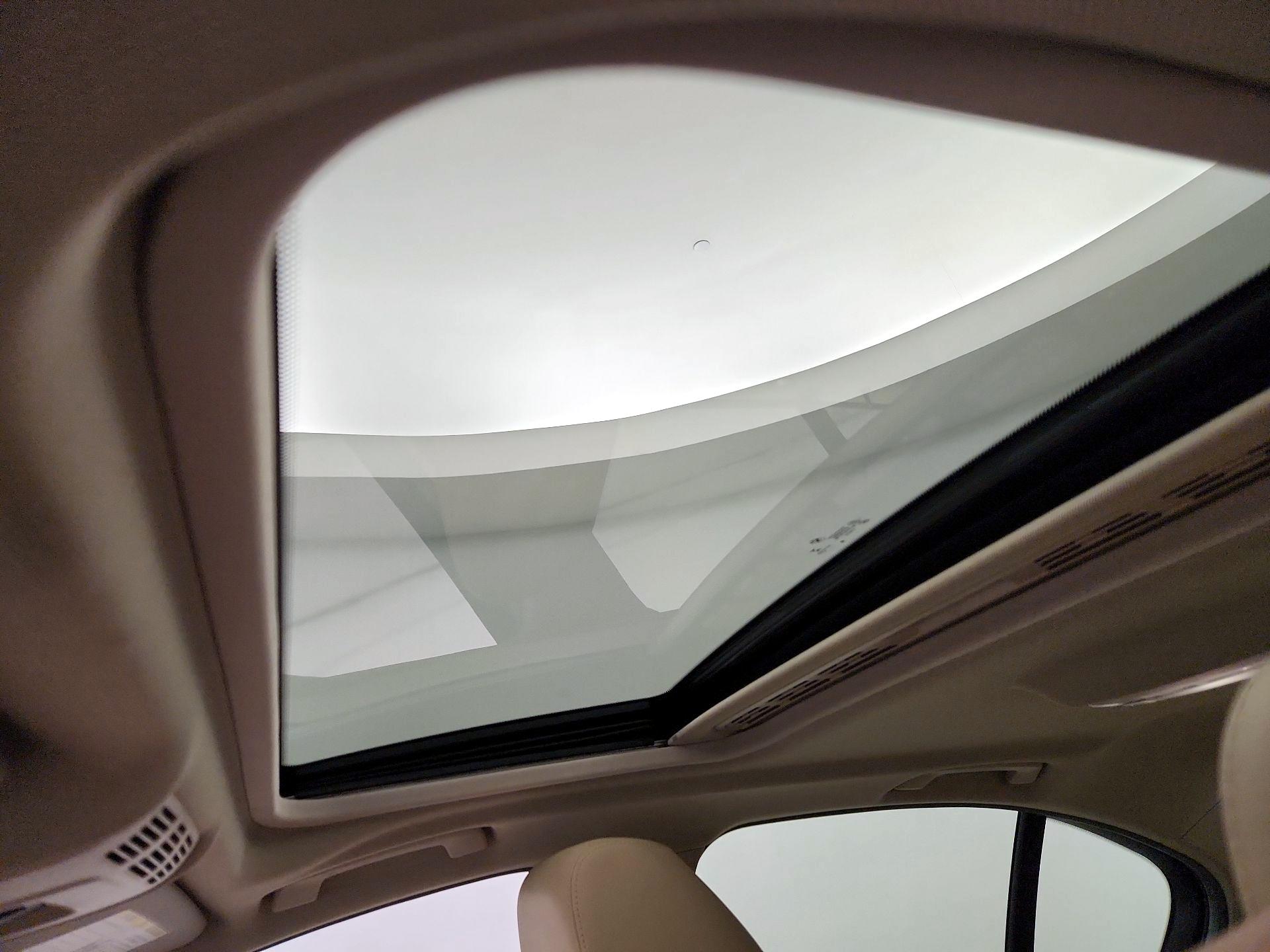 Thumbnail: 2015 BMW 3 Series - 19