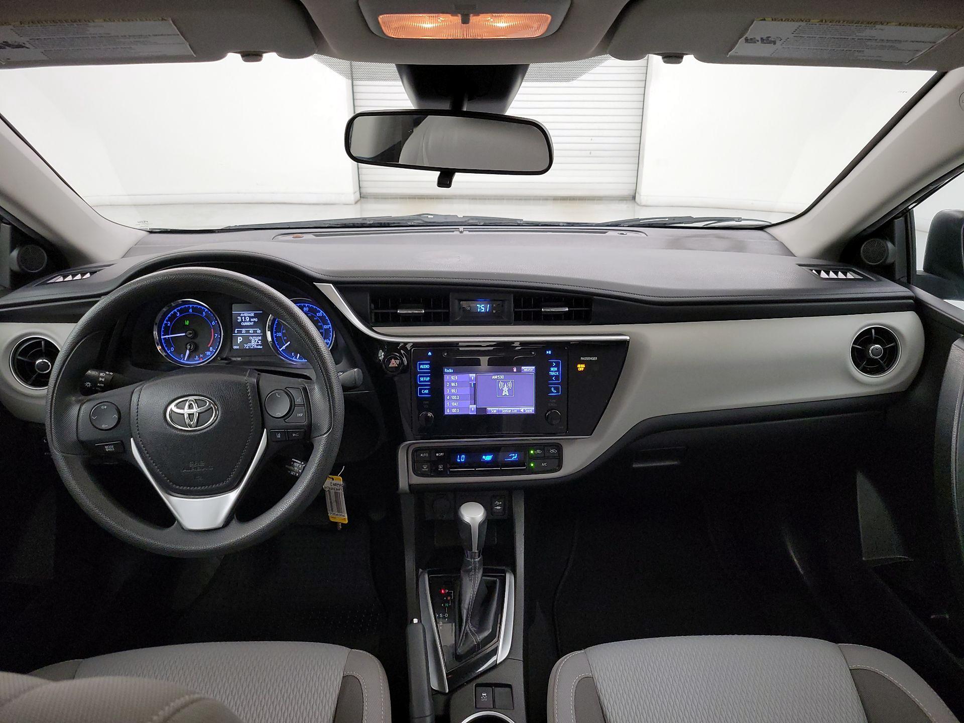 Thumbnail: 2017 Toyota Corolla - 9