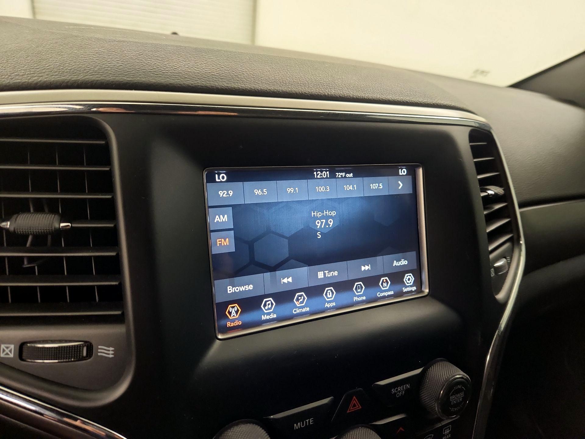 Thumbnail: 2018 Jeep Grand Cherokee - 15