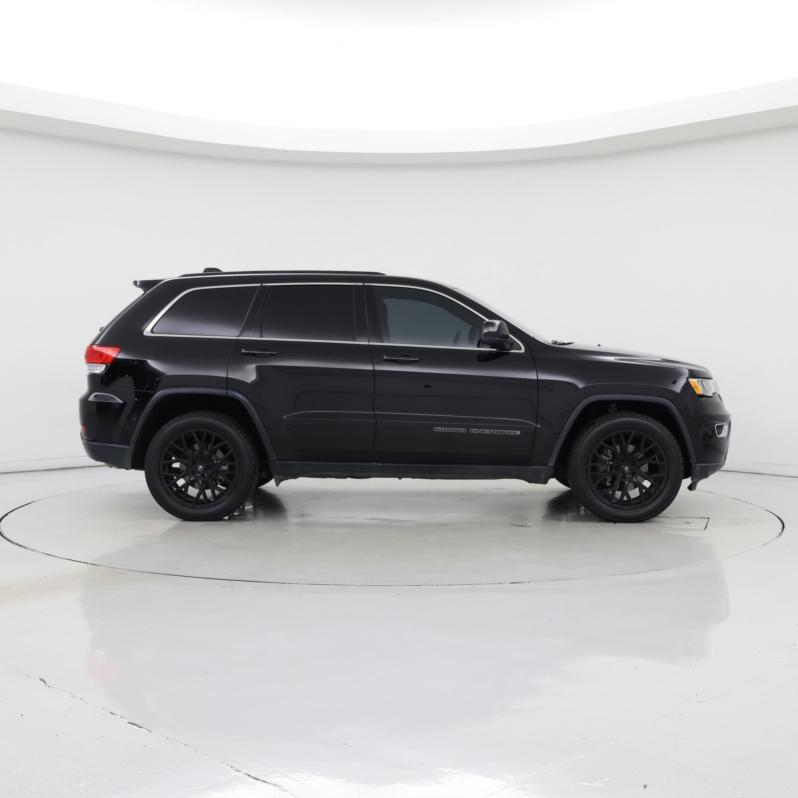Thumbnail: 2018 Jeep Grand Cherokee - 7
