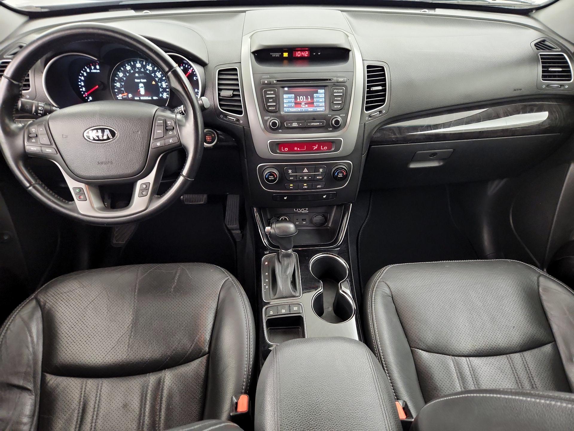 Thumbnail: 2015 Kia Sorento - 9