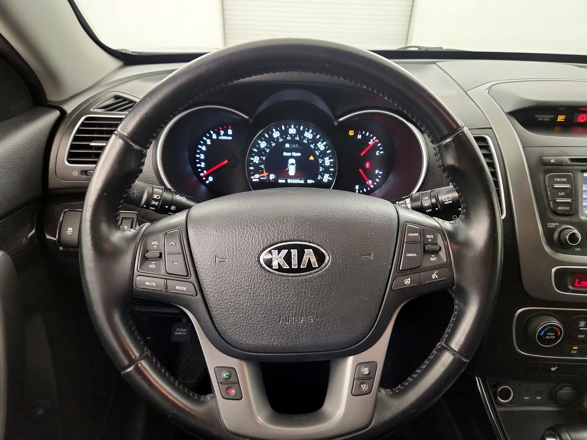 Thumbnail: 2015 Kia Sorento - 10