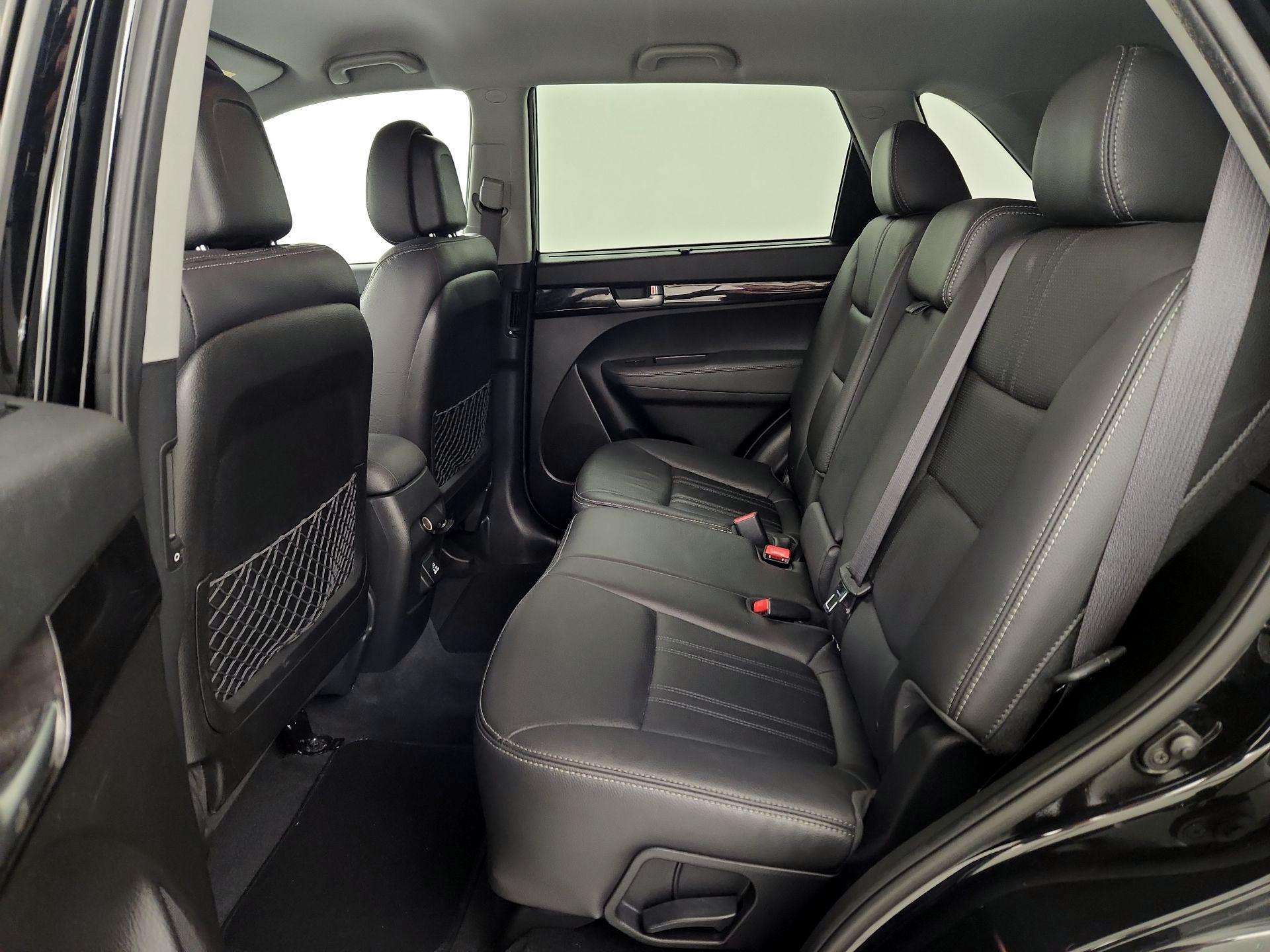 Thumbnail: 2015 Kia Sorento - 19