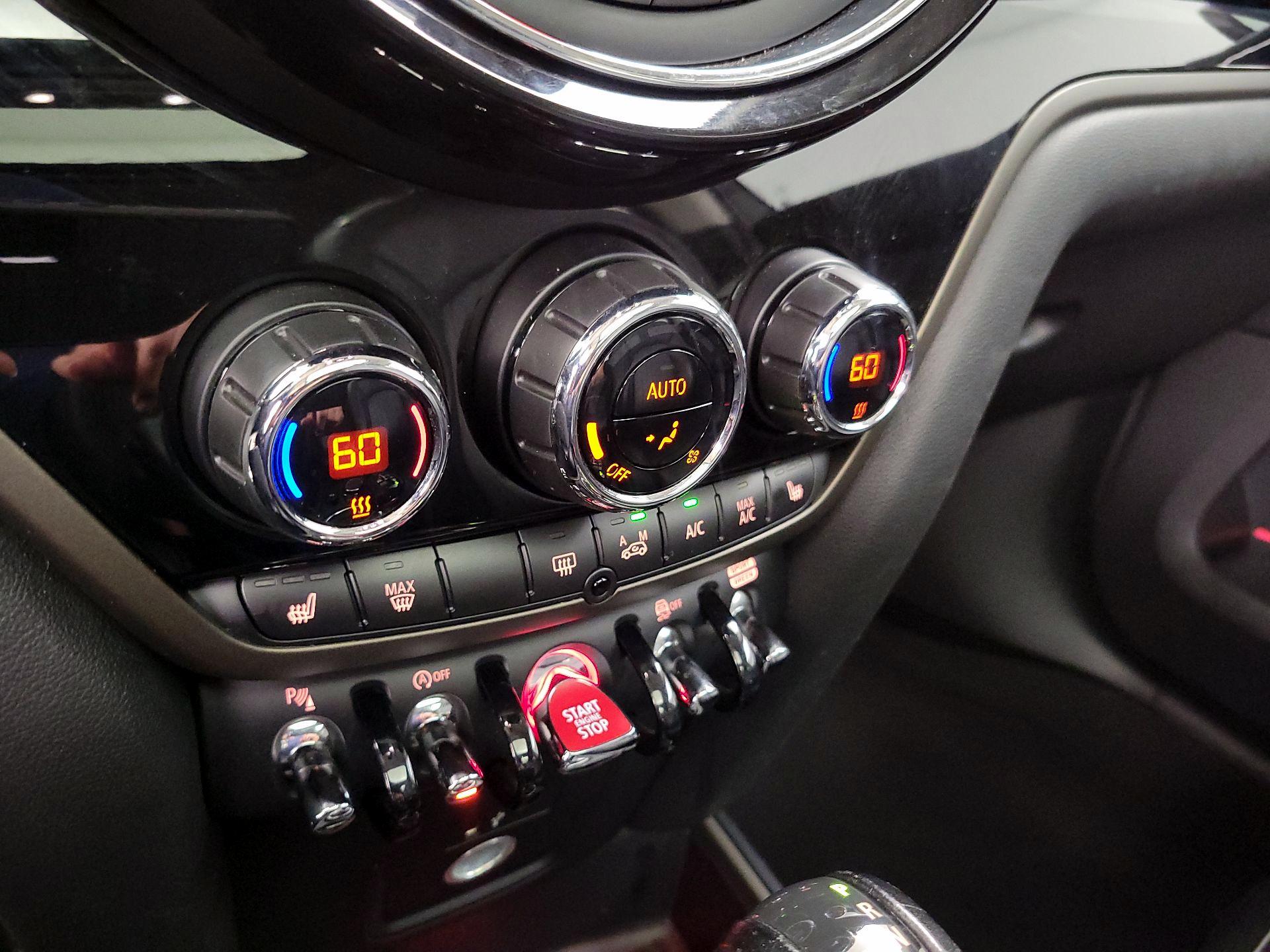 Thumbnail: 2019 MINI Cooper Countryman - 17