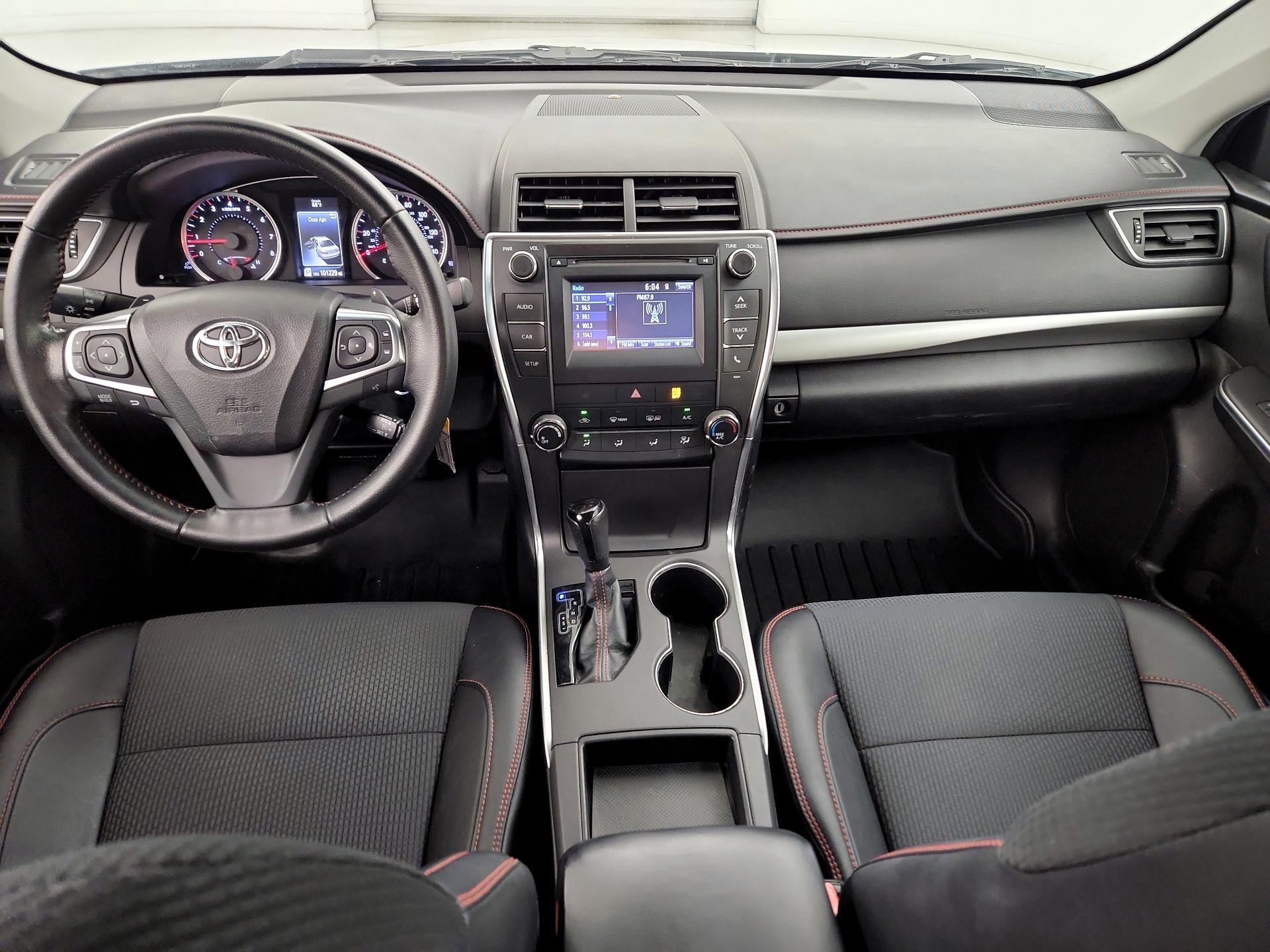 Thumbnail: 2016 Toyota Camry - 9