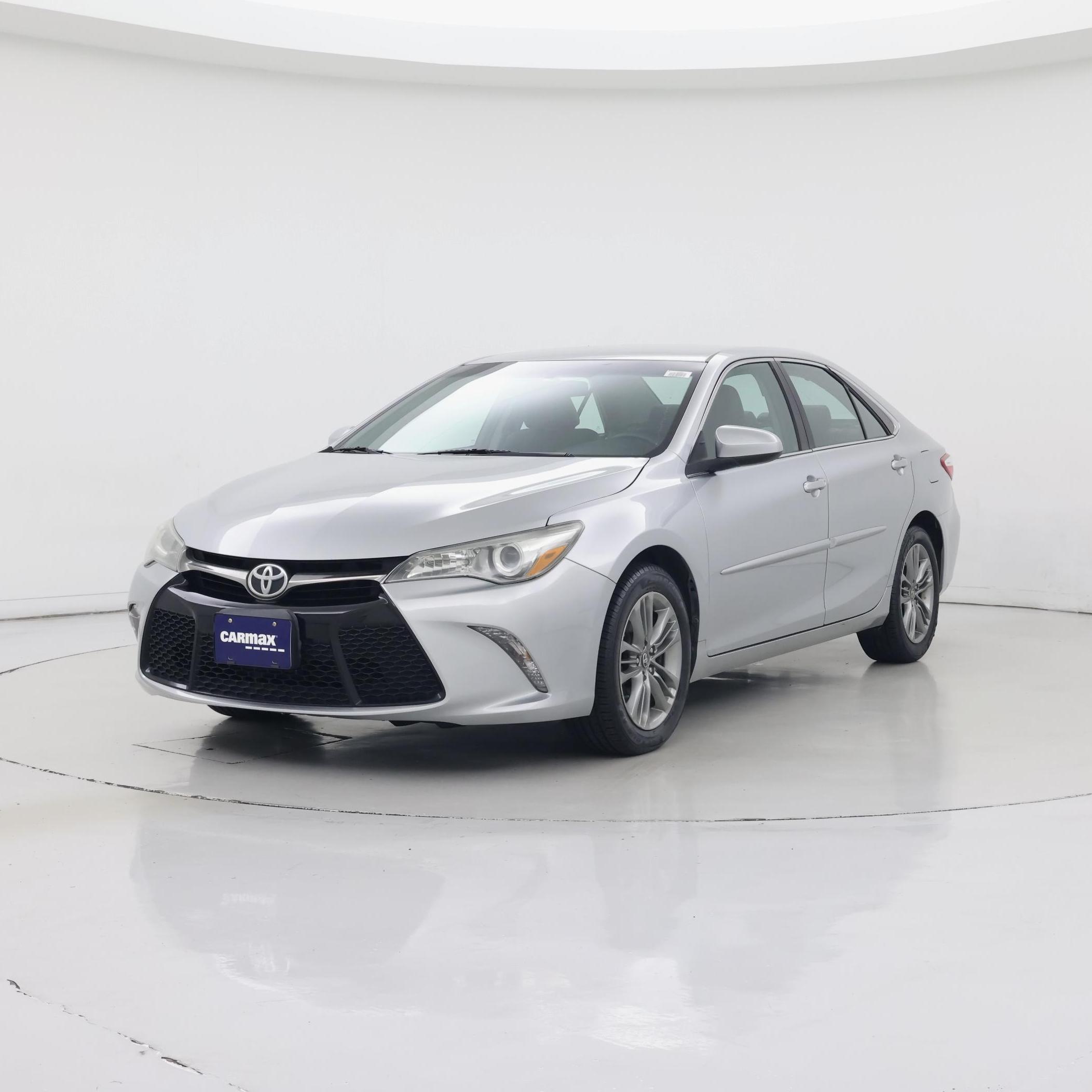 Thumbnail: 2016 Toyota Camry - 4