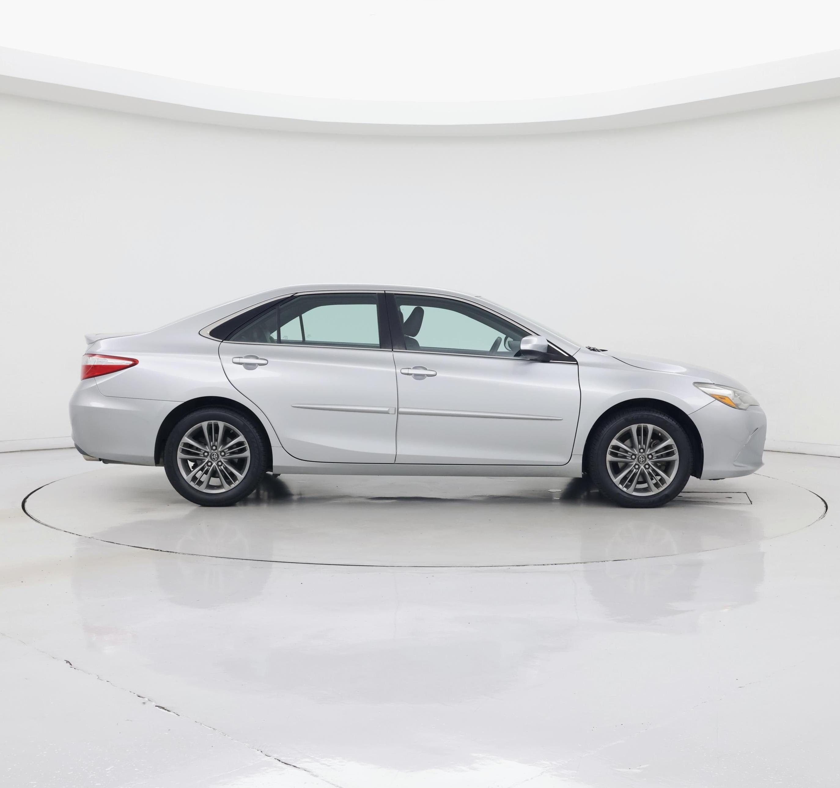 Thumbnail: 2016 Toyota Camry - 7