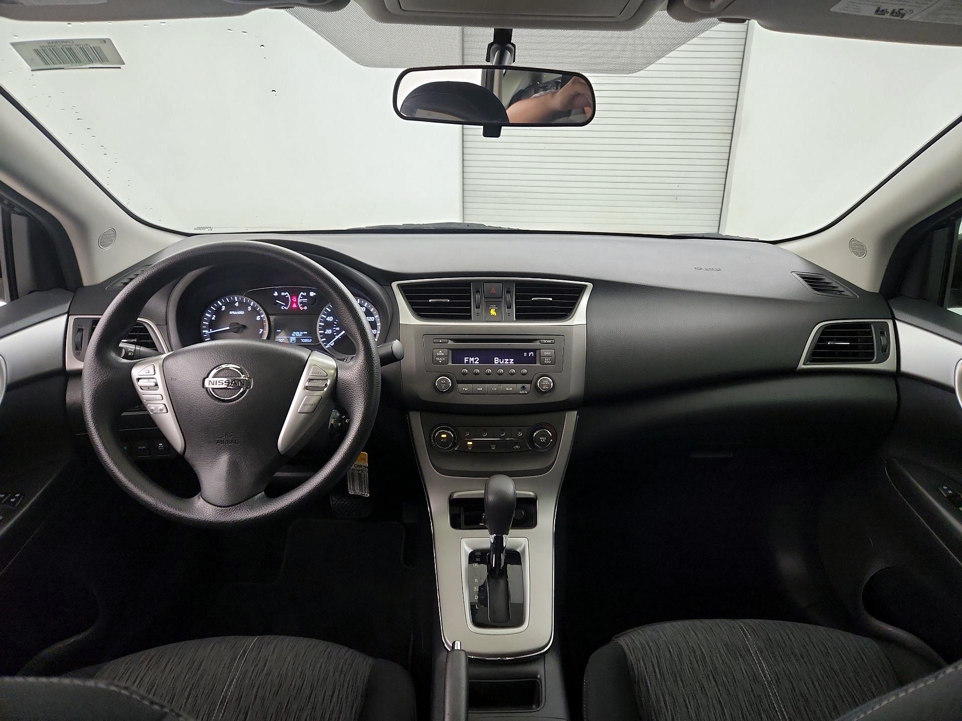 Thumbnail: 2014 Nissan Sentra - 9