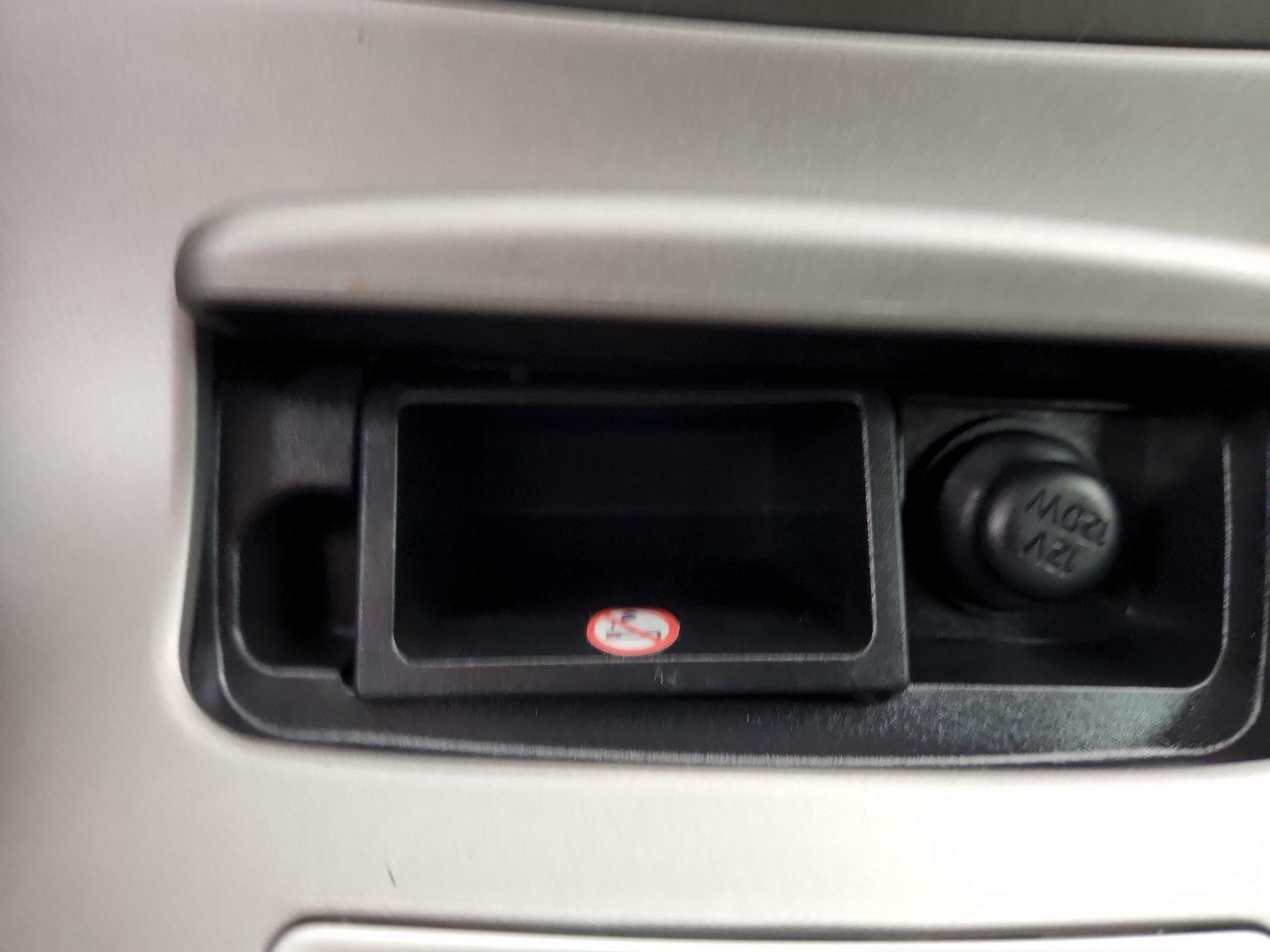Thumbnail: 2014 Nissan Sentra - 17