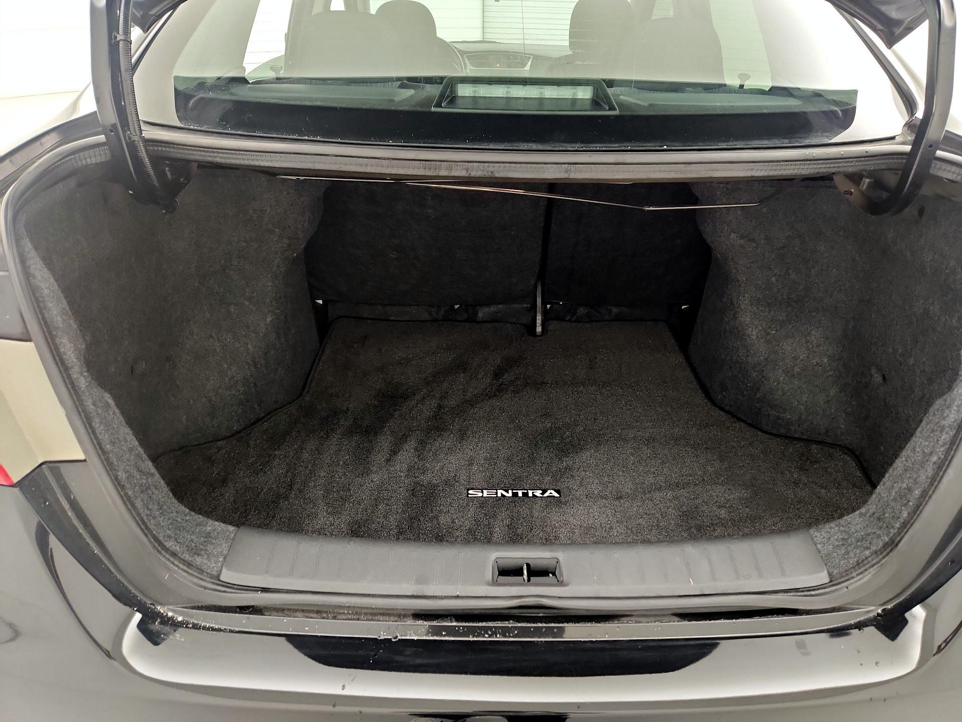 Thumbnail: 2014 Nissan Sentra - 19