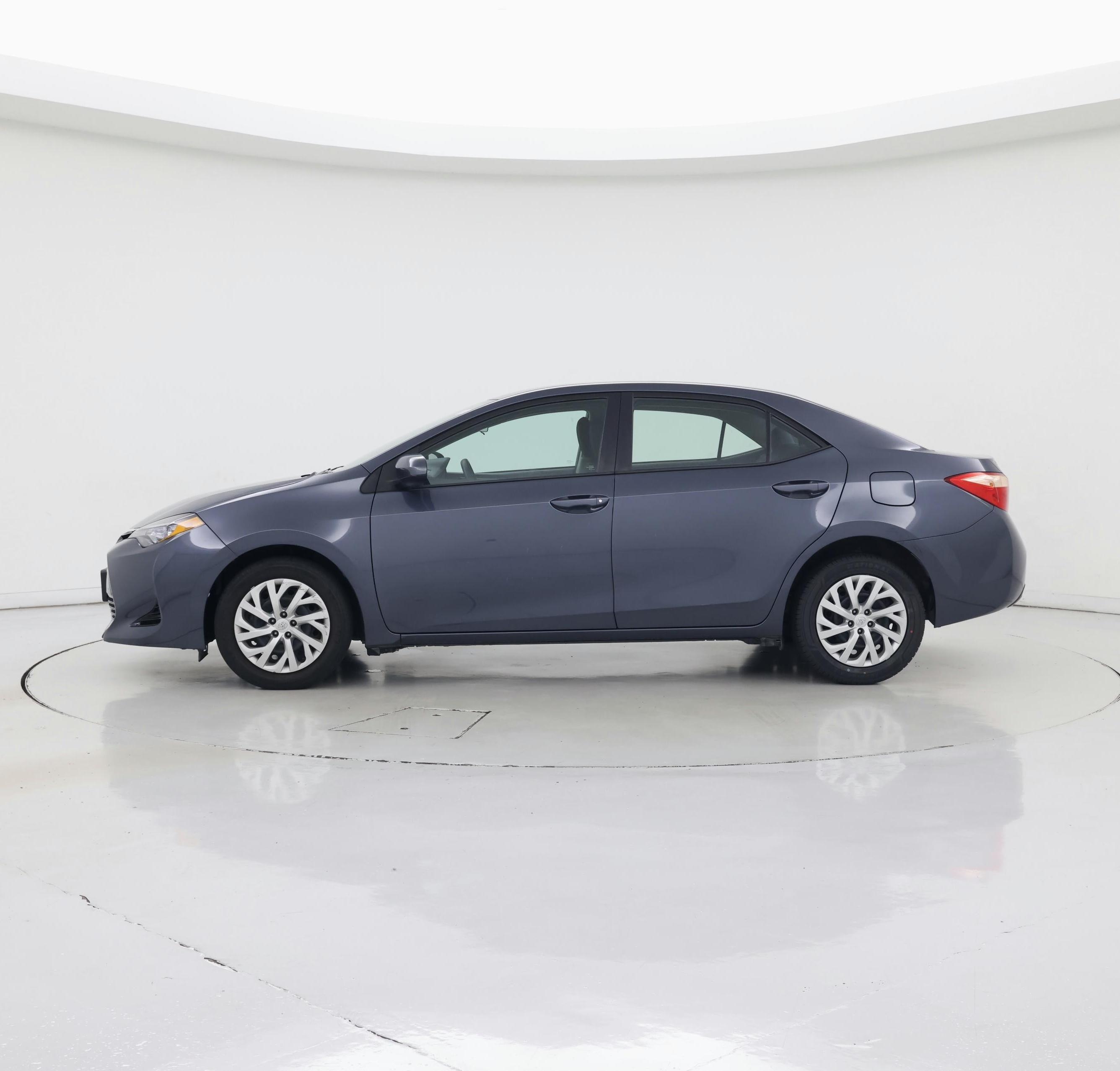 Thumbnail: 2017 Toyota Corolla - 3