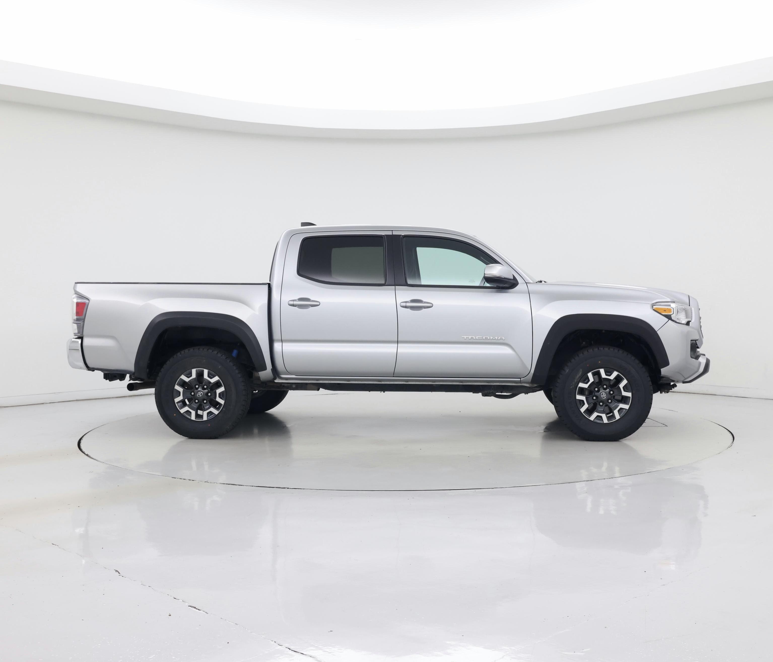 Thumbnail: 2022 Toyota Tacoma - 7