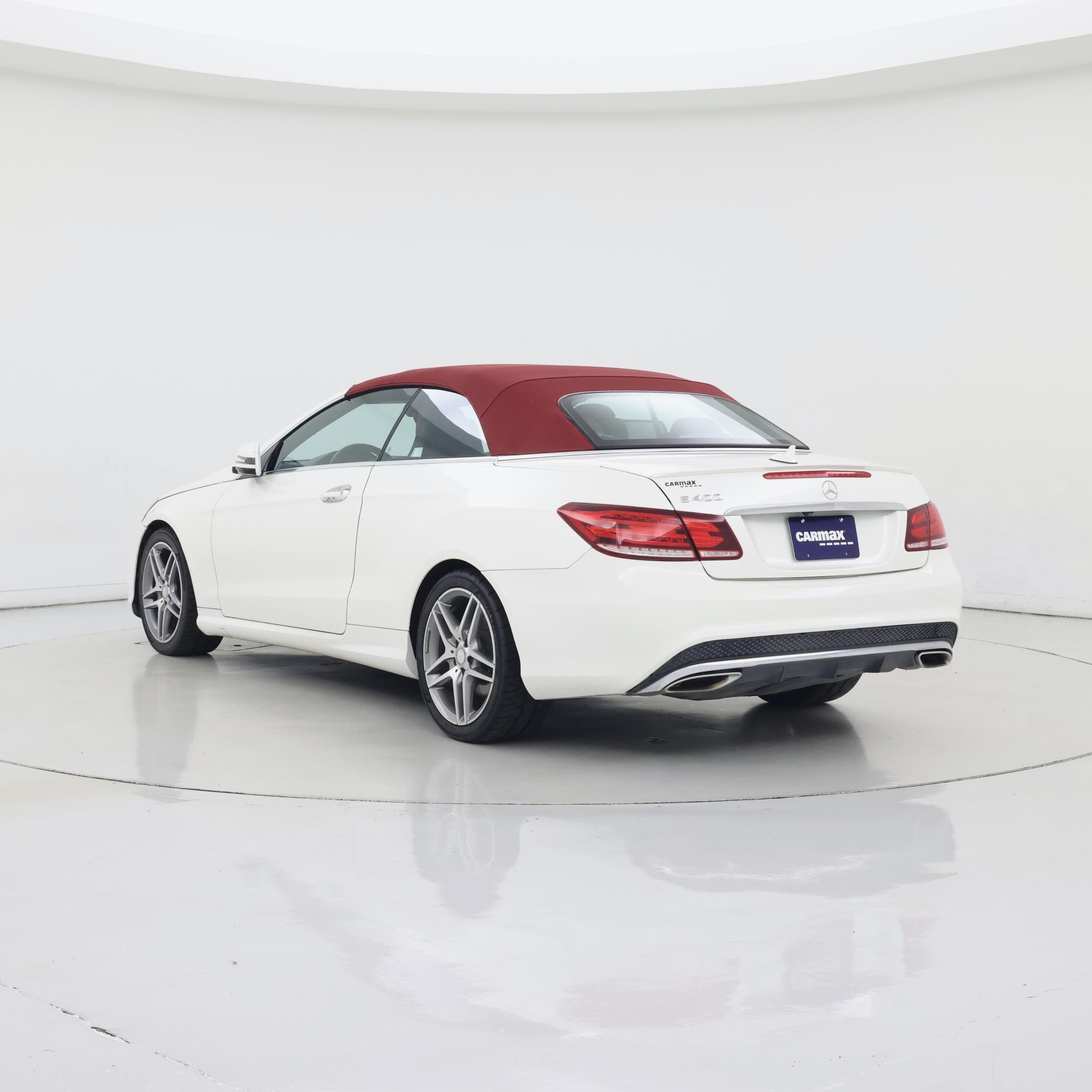 Thumbnail: 2016 Mercedes-Benz E-Class - 2