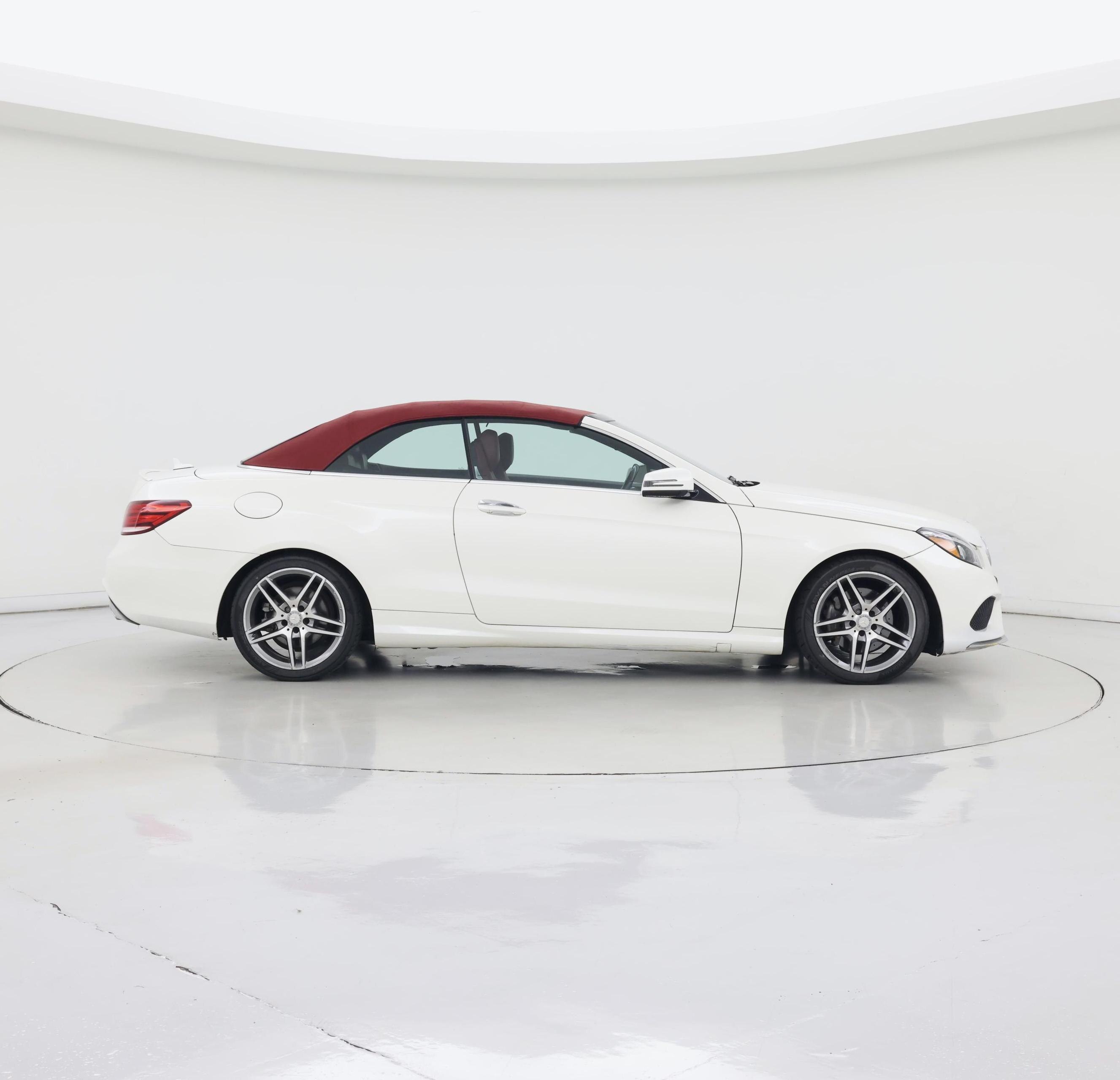 Thumbnail: 2016 Mercedes-Benz E-Class - 7