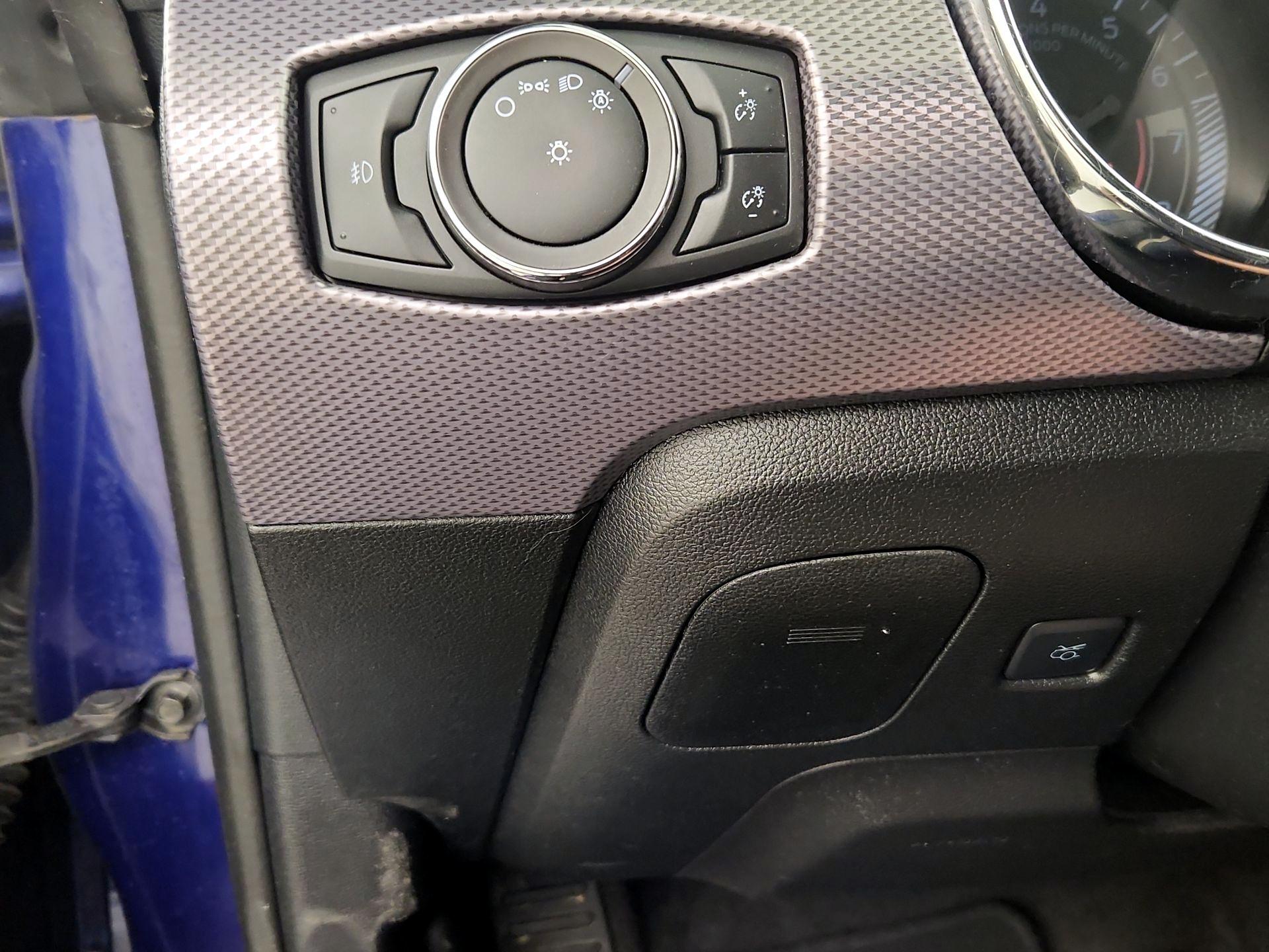 Thumbnail: 2015 Ford Mustang - 13