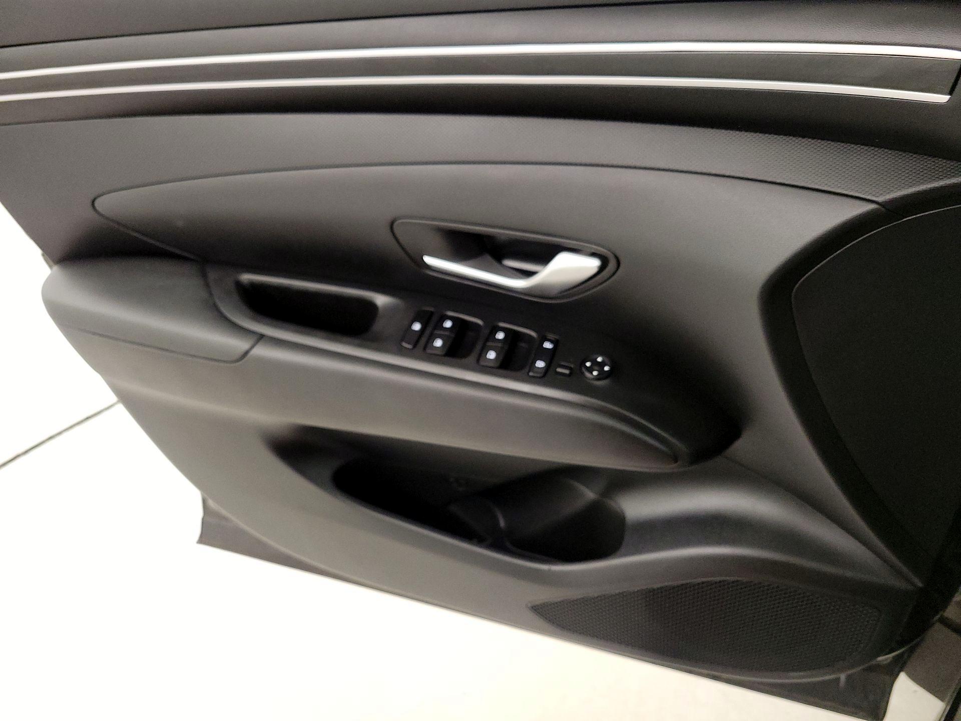 Thumbnail: 2023 Hyundai Tucson - 12