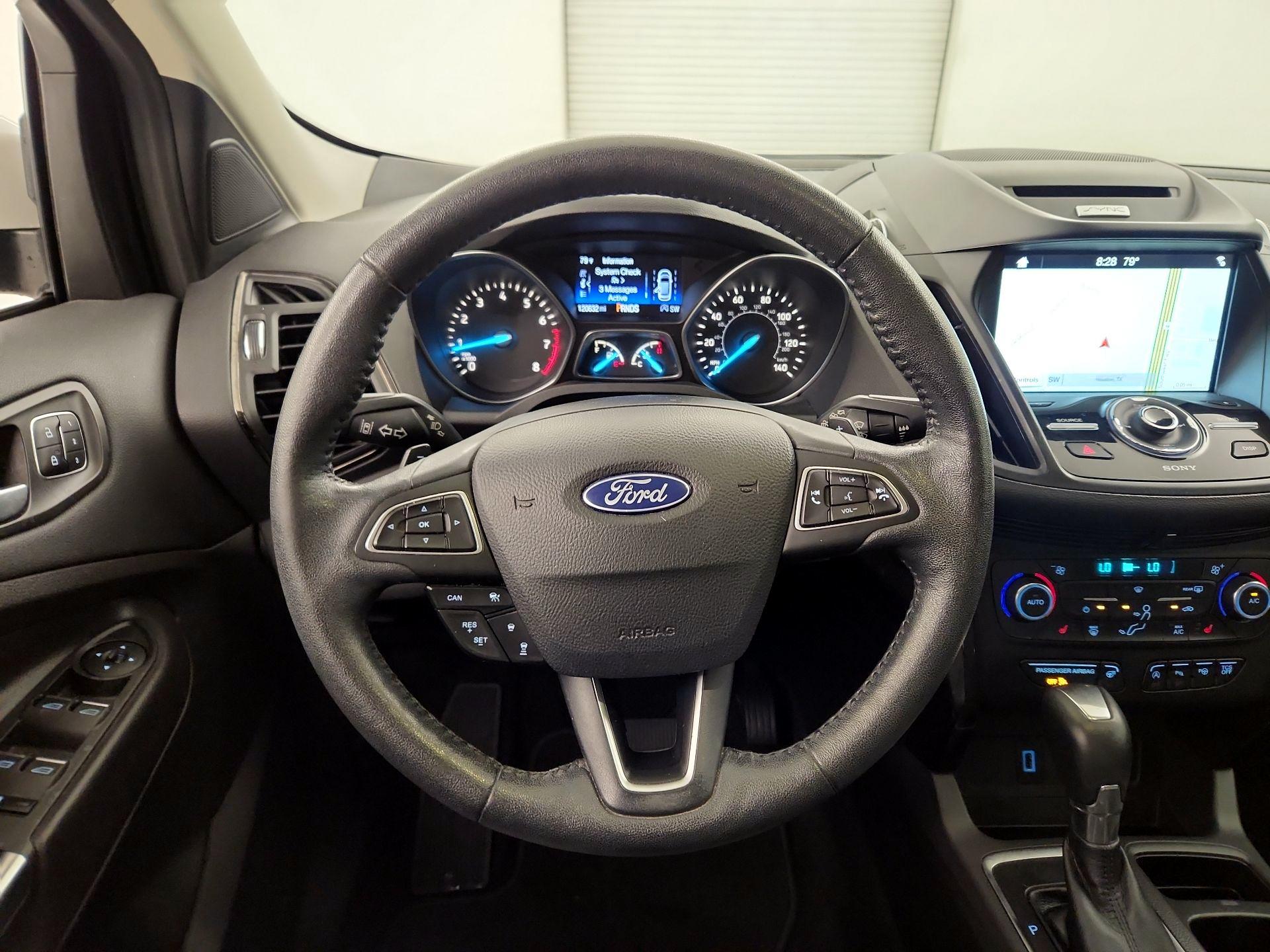 Thumbnail: 2017 Ford Escape - 10