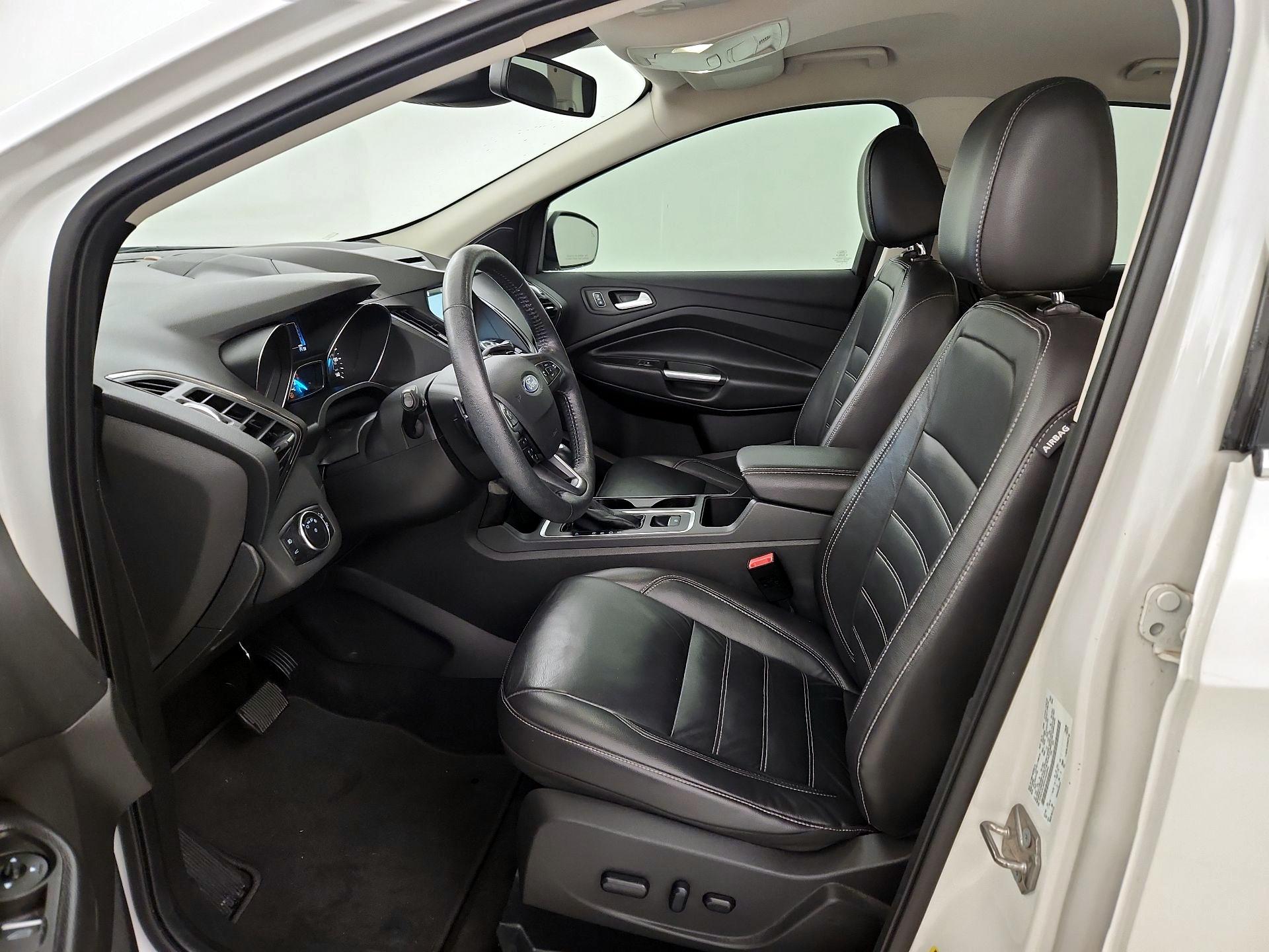 Thumbnail: 2017 Ford Escape - 11