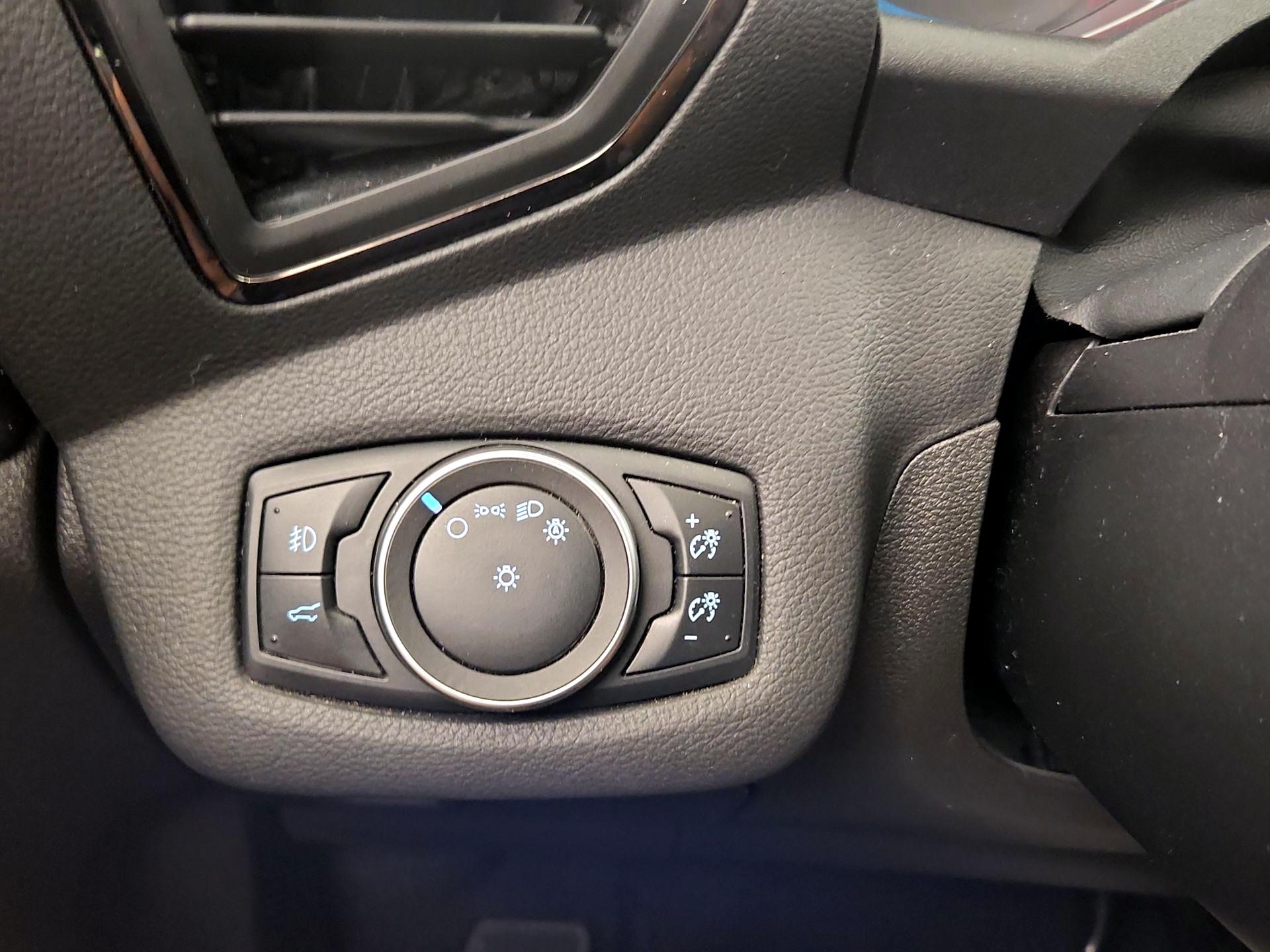 Thumbnail: 2017 Ford Escape - 13