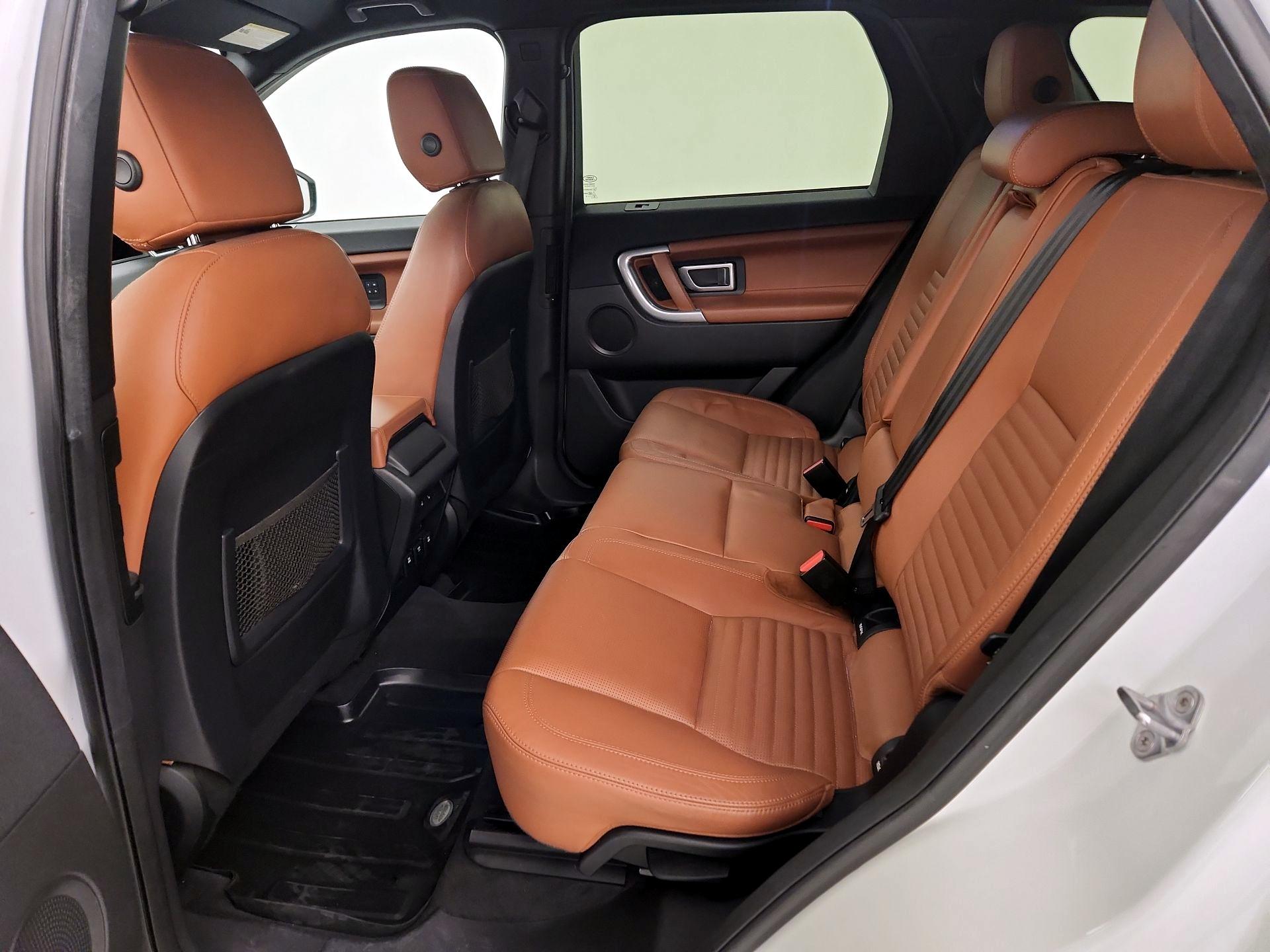 Thumbnail: 2015 Land Rover Discovery Sport - 20