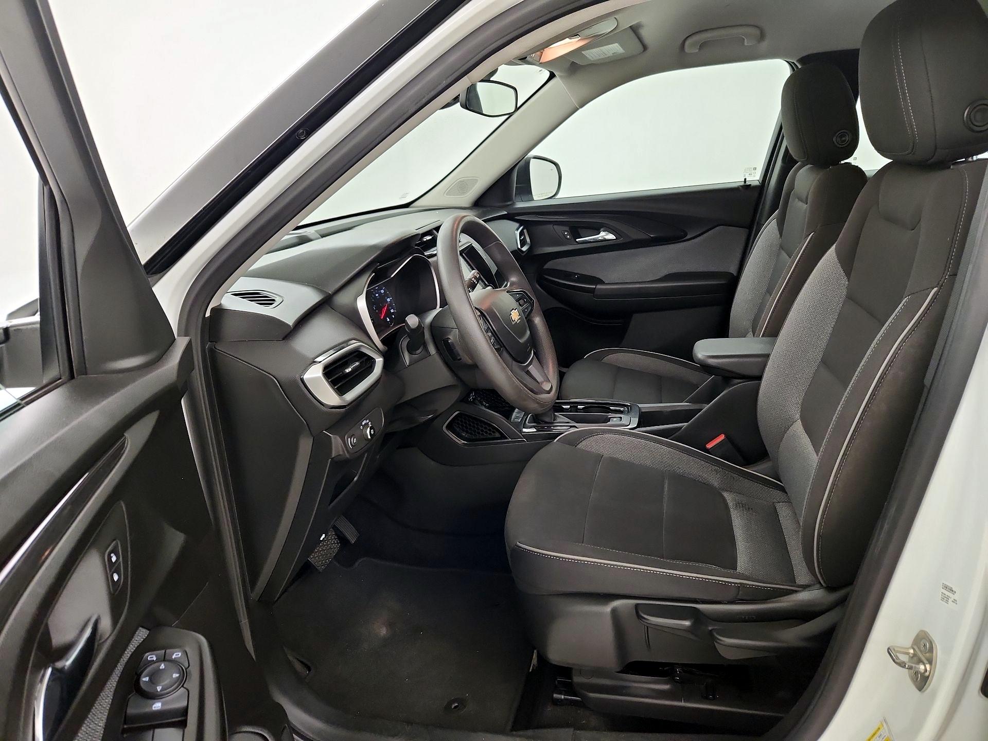 Thumbnail: 2022 Chevrolet TrailBlazer - 11