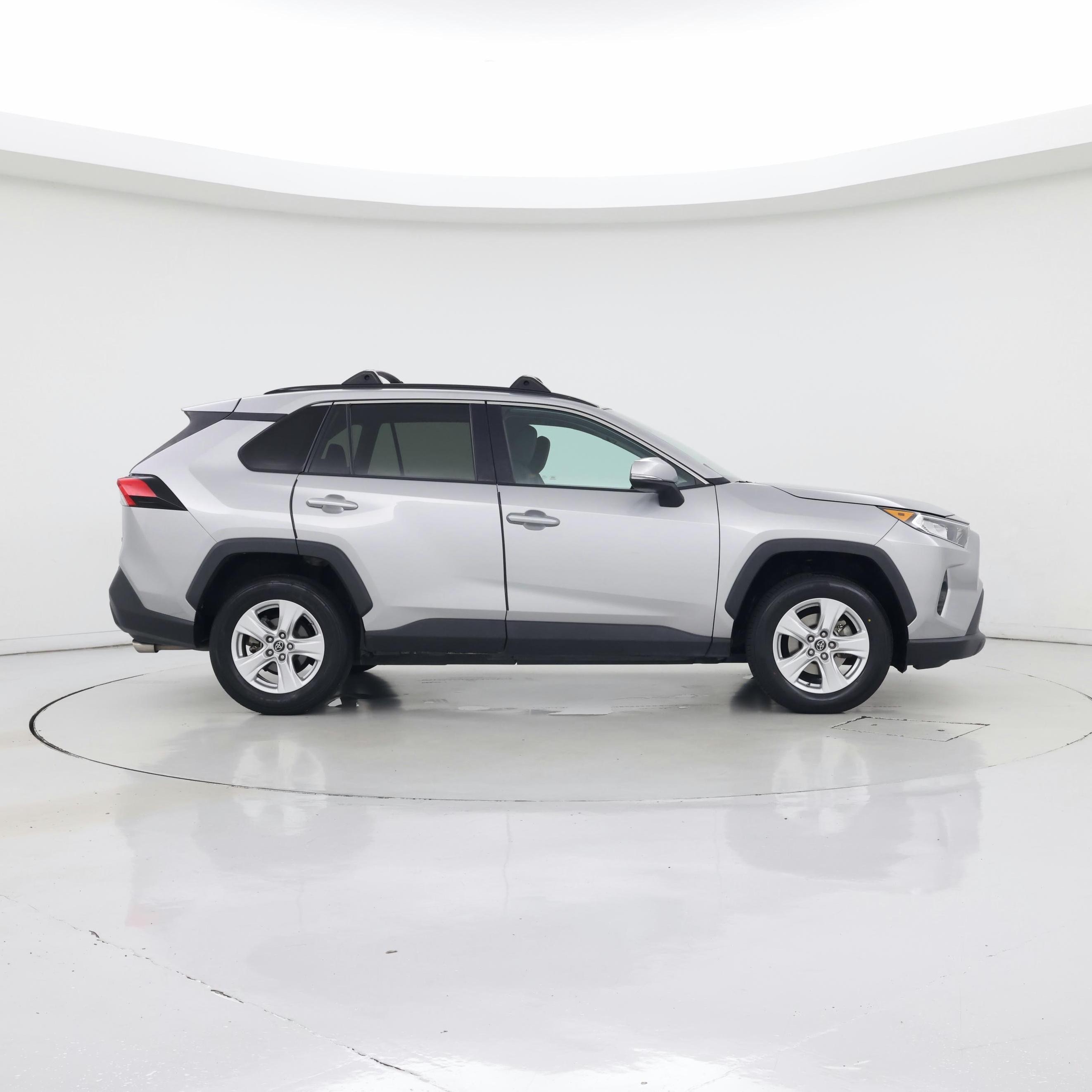 Thumbnail: 2019 Toyota RAV4 - 7