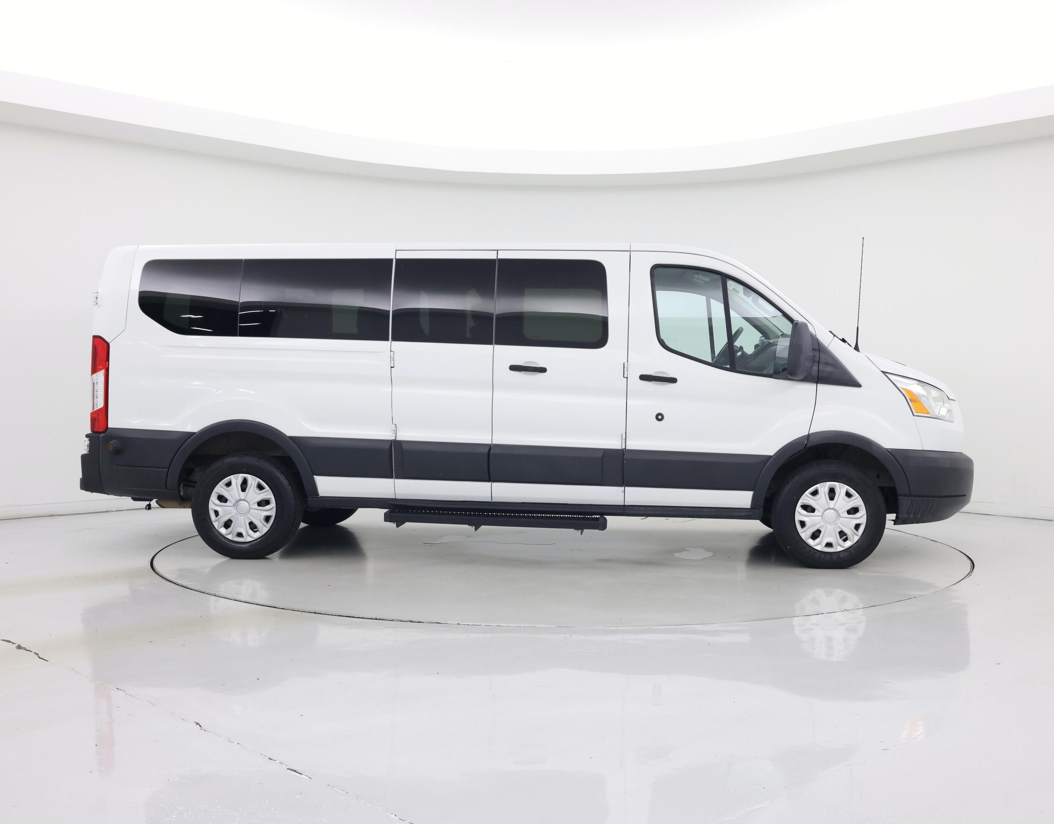 Thumbnail: 2016 Ford Transit Series - 7