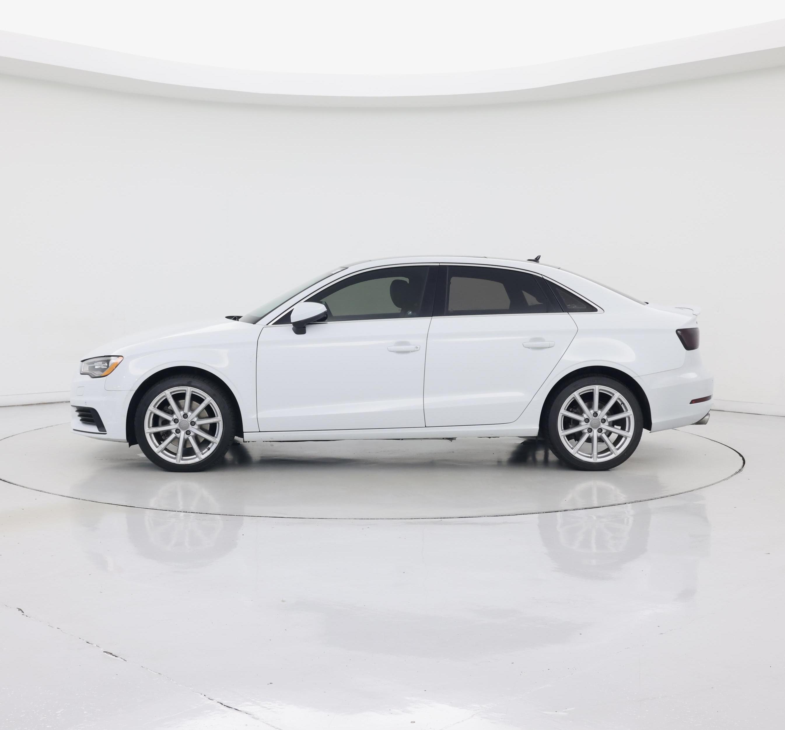 Thumbnail: 2015 Audi A3 - 3