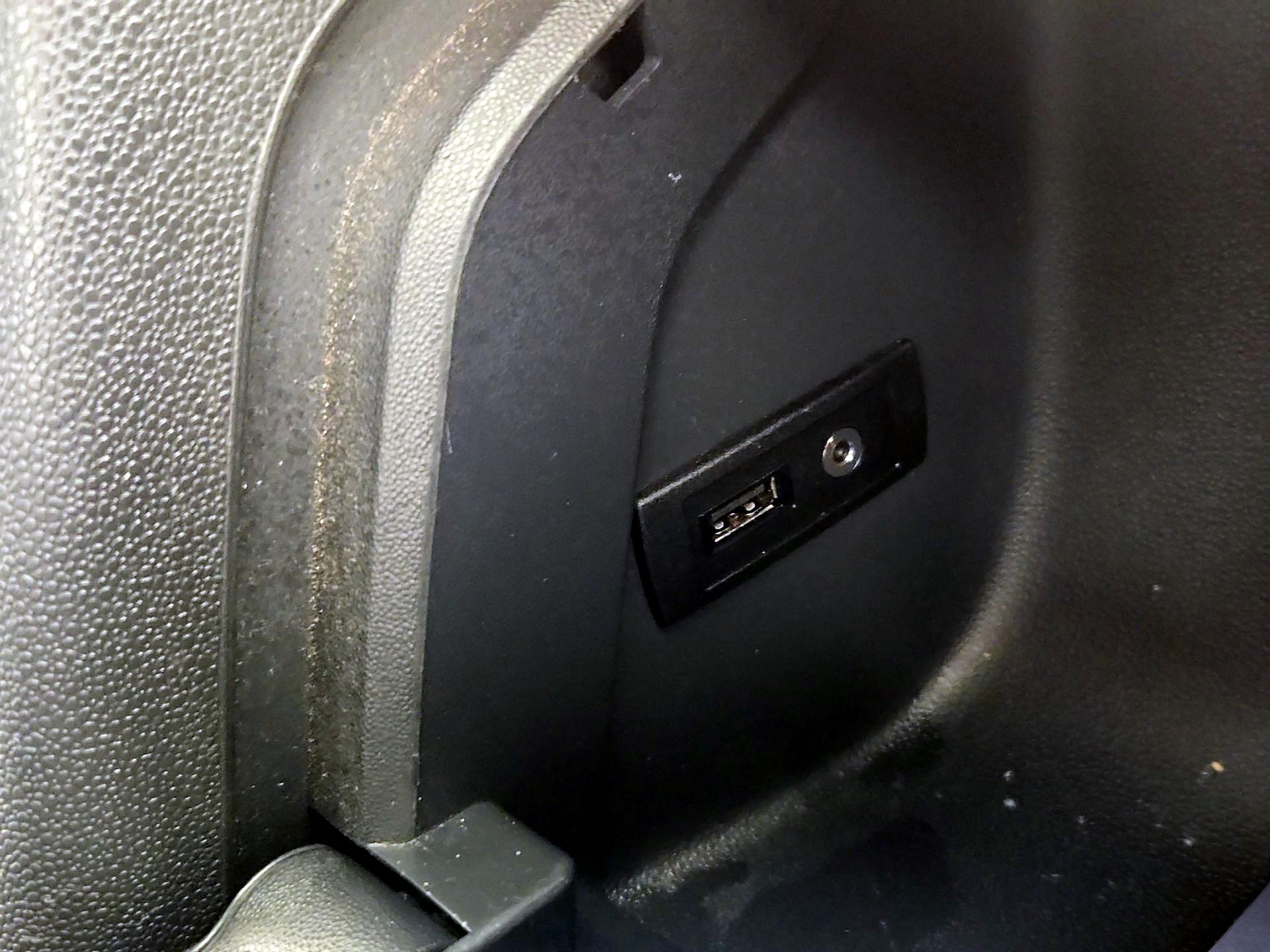 Thumbnail: 2014 smart fortwo - 16