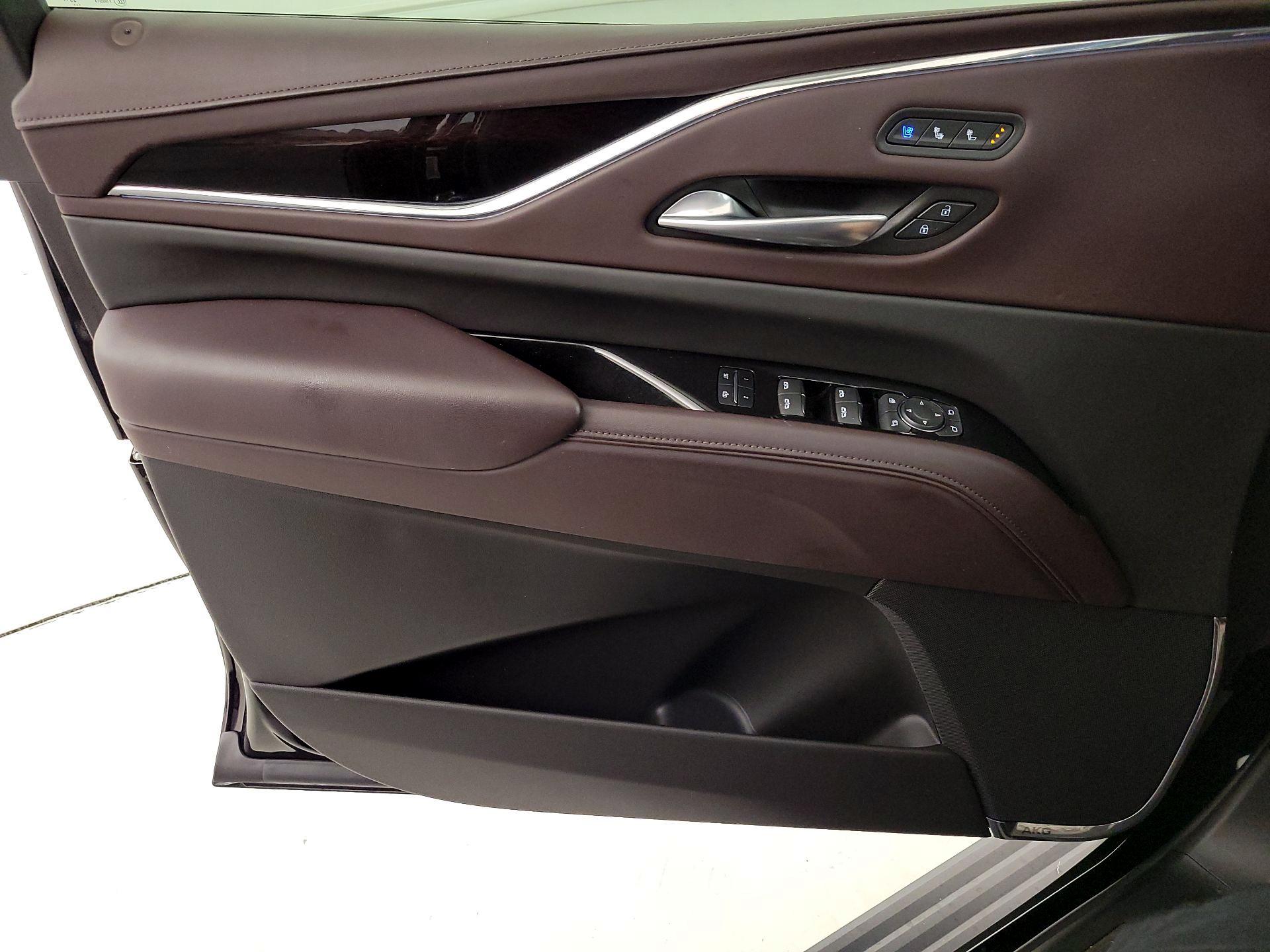 Thumbnail: 2024 Cadillac Escalade - 12