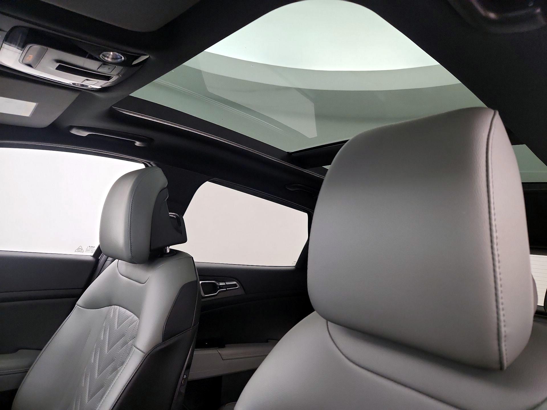 Thumbnail: 2023 Kia Sportage - 20