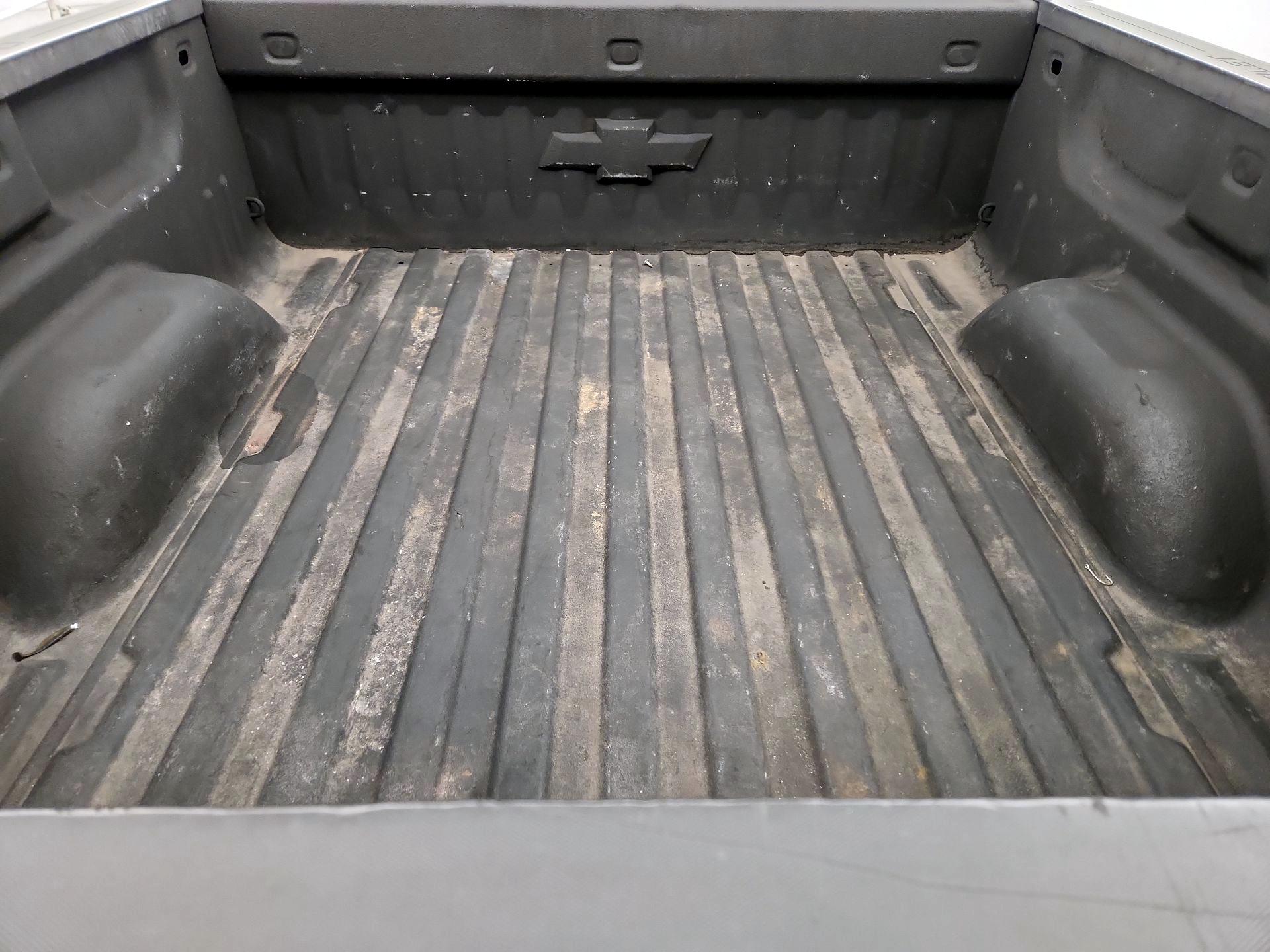 Thumbnail: 2015 Chevrolet Silverado 1500 - 20