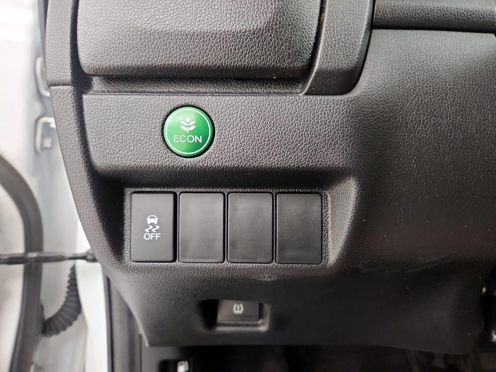 Thumbnail: 2016 Honda Fit - 13