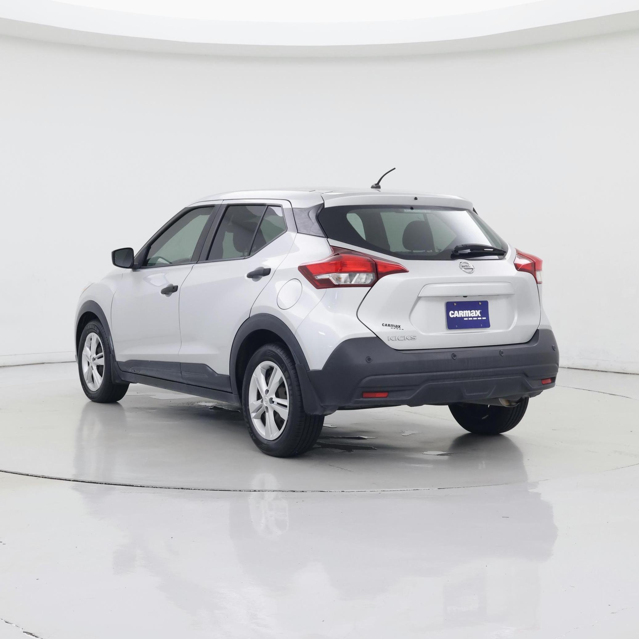 Thumbnail: 2020 Nissan Kicks - 2