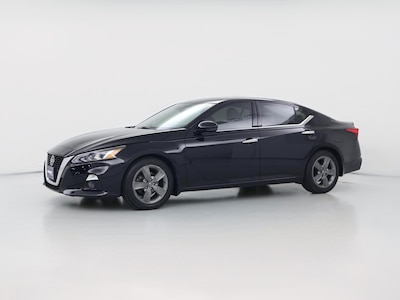 Black 2019 Nissan Altima SV