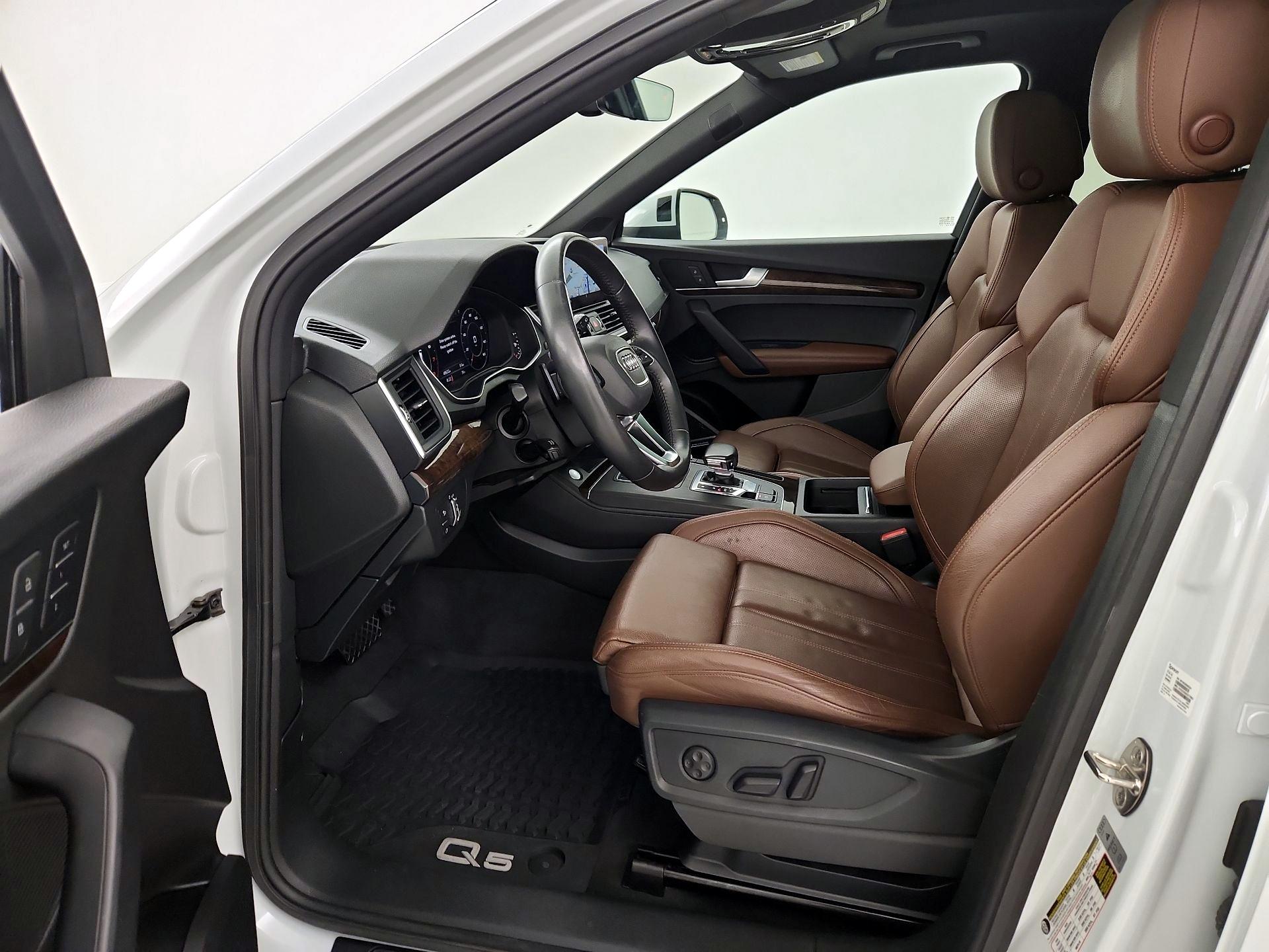 Thumbnail: 2019 Audi Q5 - 11