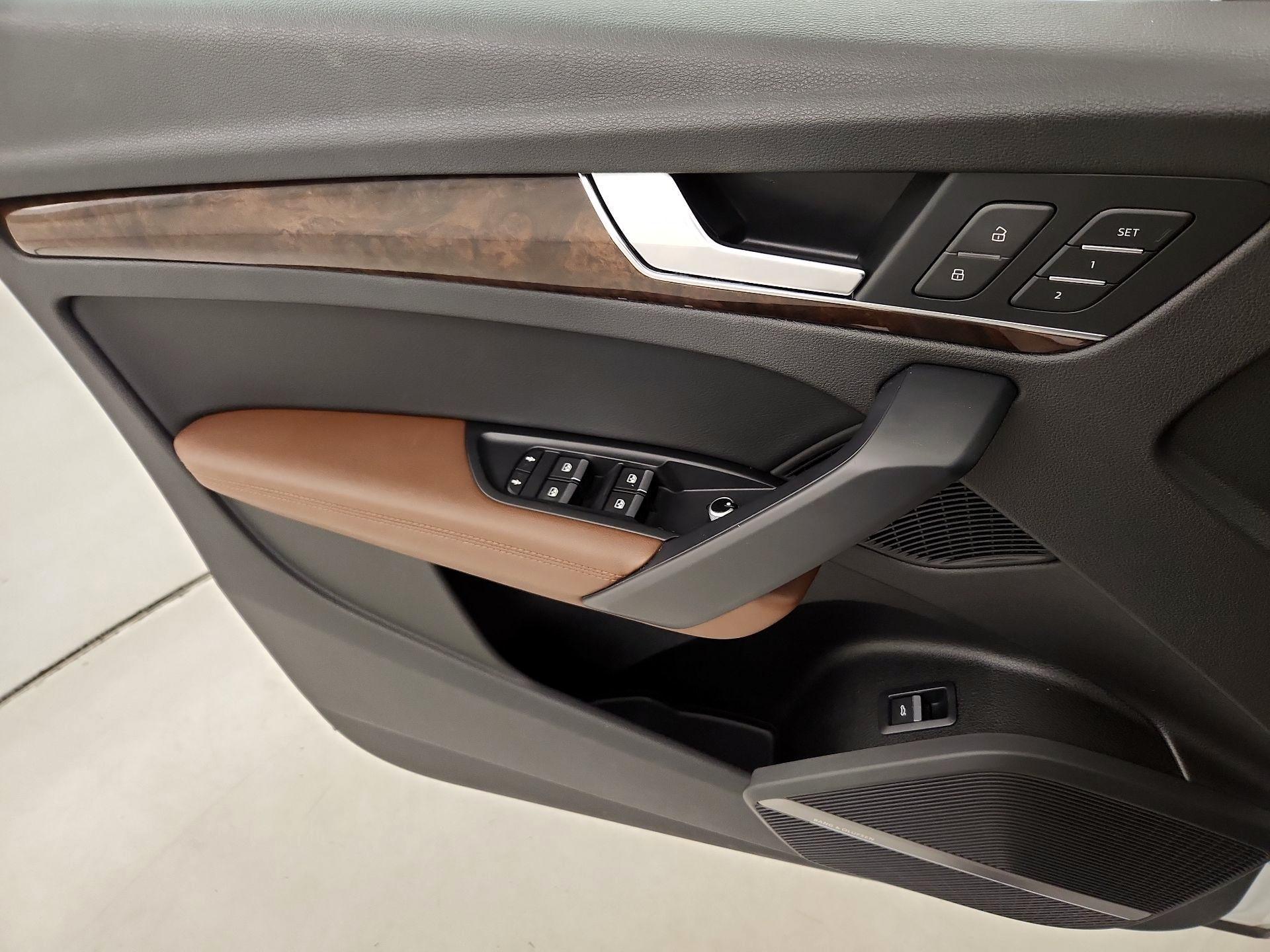 Thumbnail: 2019 Audi Q5 - 12