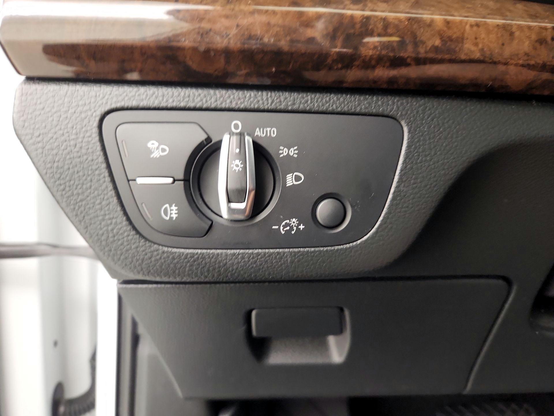 Thumbnail: 2019 Audi Q5 - 13