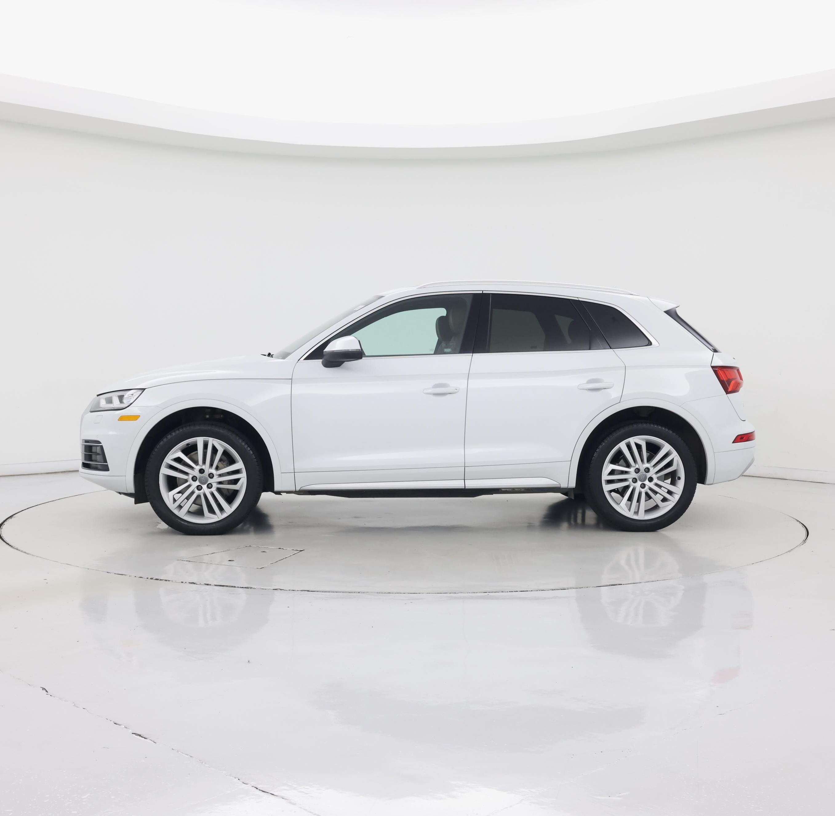 Thumbnail: 2019 Audi Q5 - 3