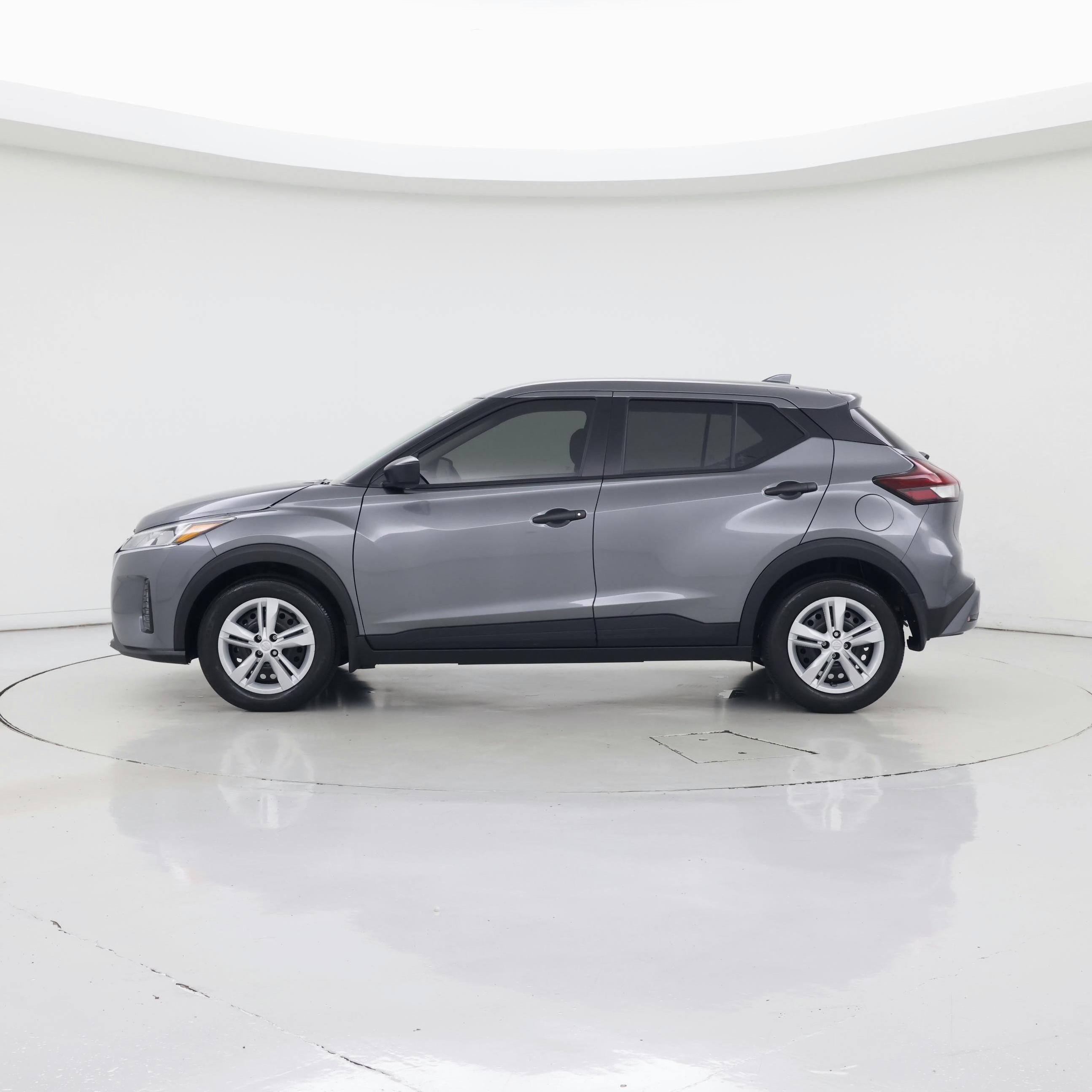 Thumbnail: 2024 Nissan Kicks - 3