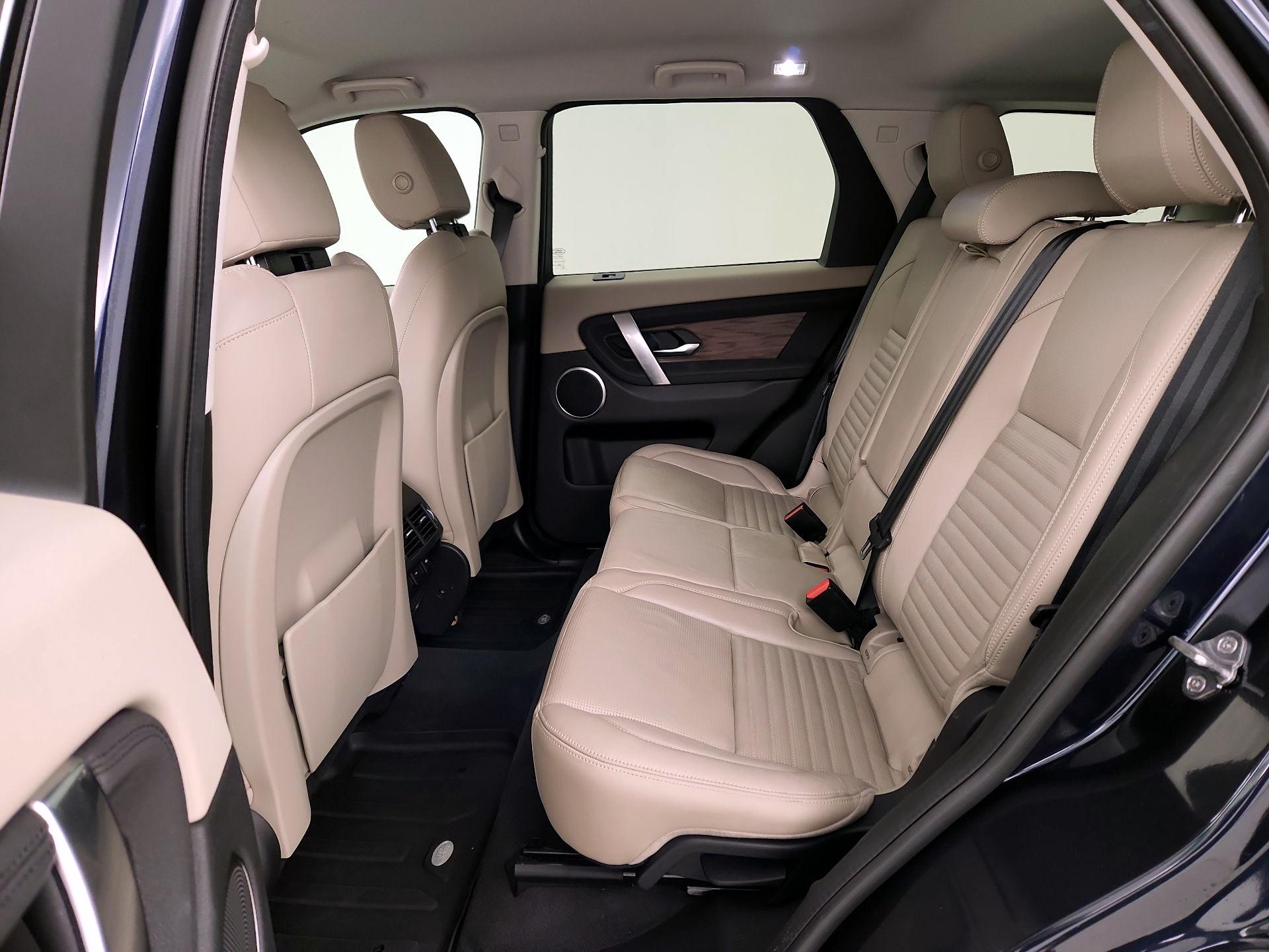 Thumbnail: 2020 Land Rover Discovery Sport - 20