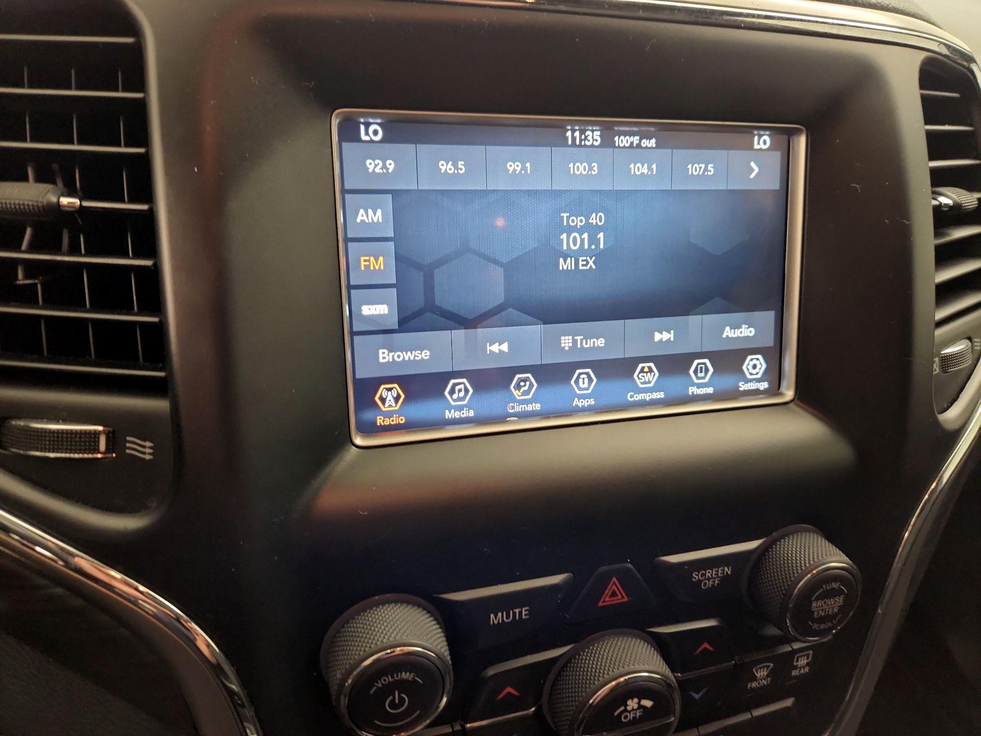 Thumbnail: 2019 Jeep Grand Cherokee - 15