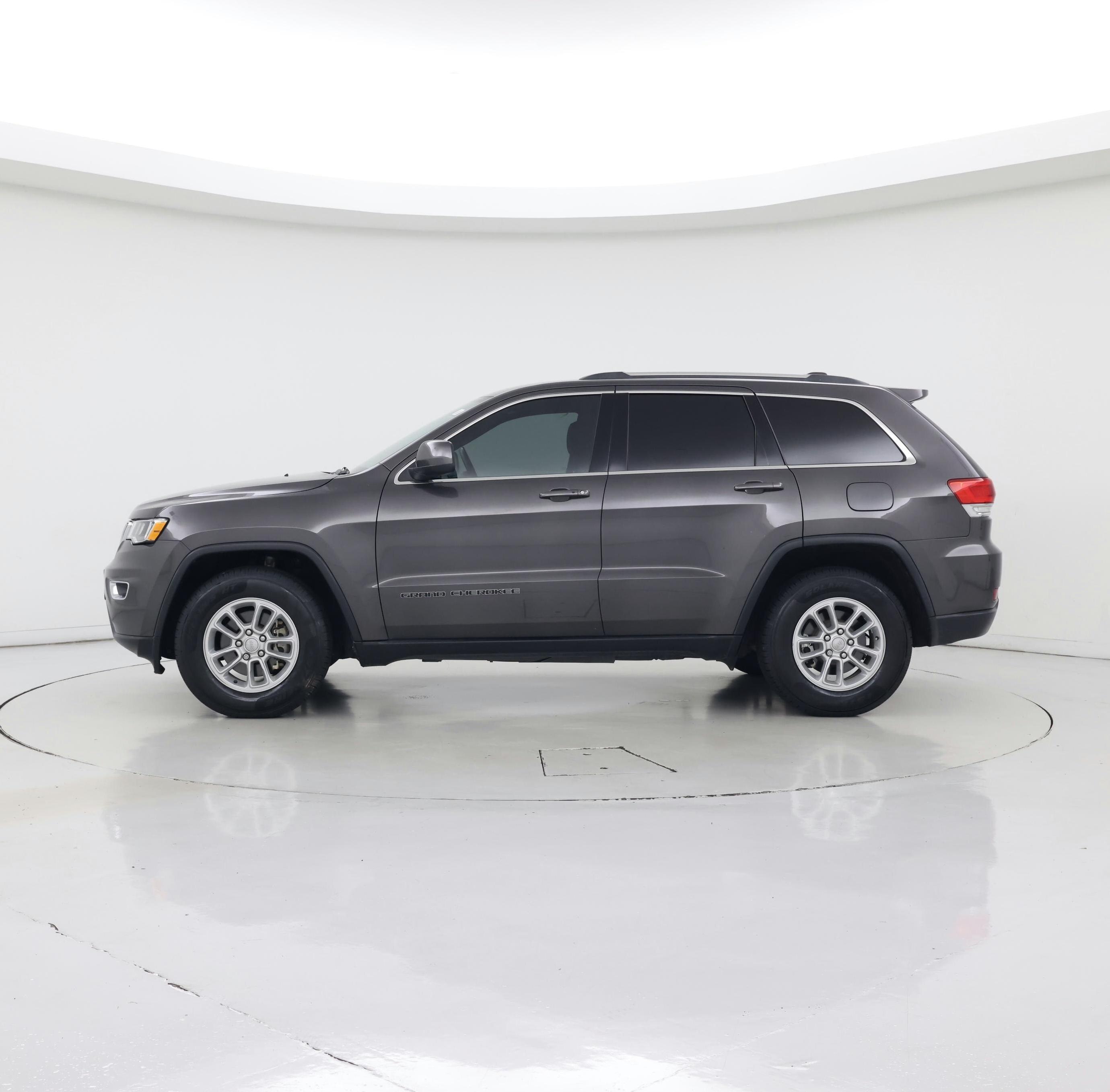 Thumbnail: 2019 Jeep Grand Cherokee - 3