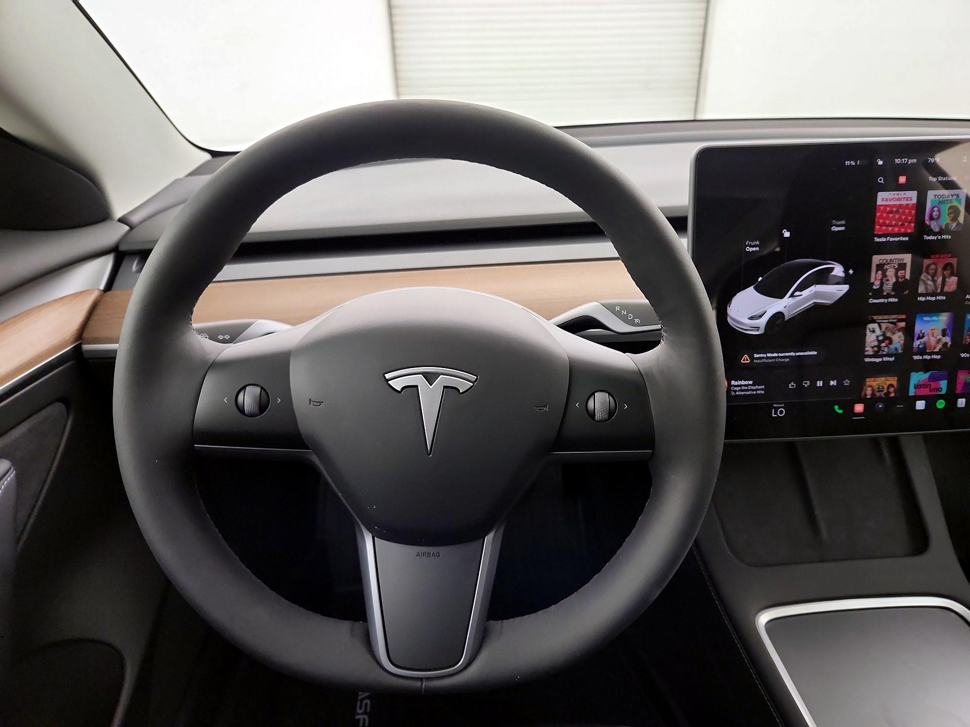 Thumbnail: 2023 Tesla Model 3 - 10