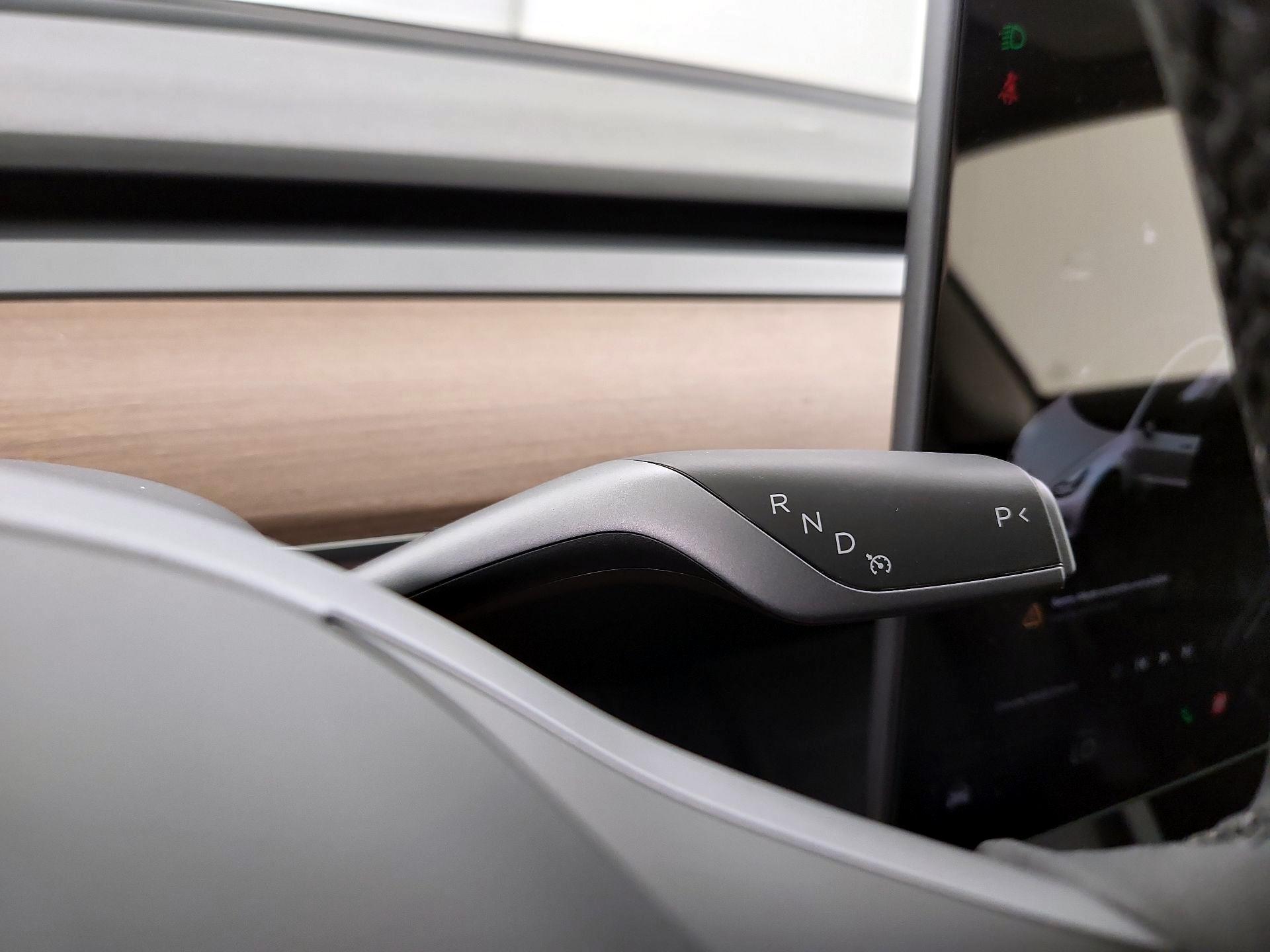 Thumbnail: 2023 Tesla Model 3 - 16