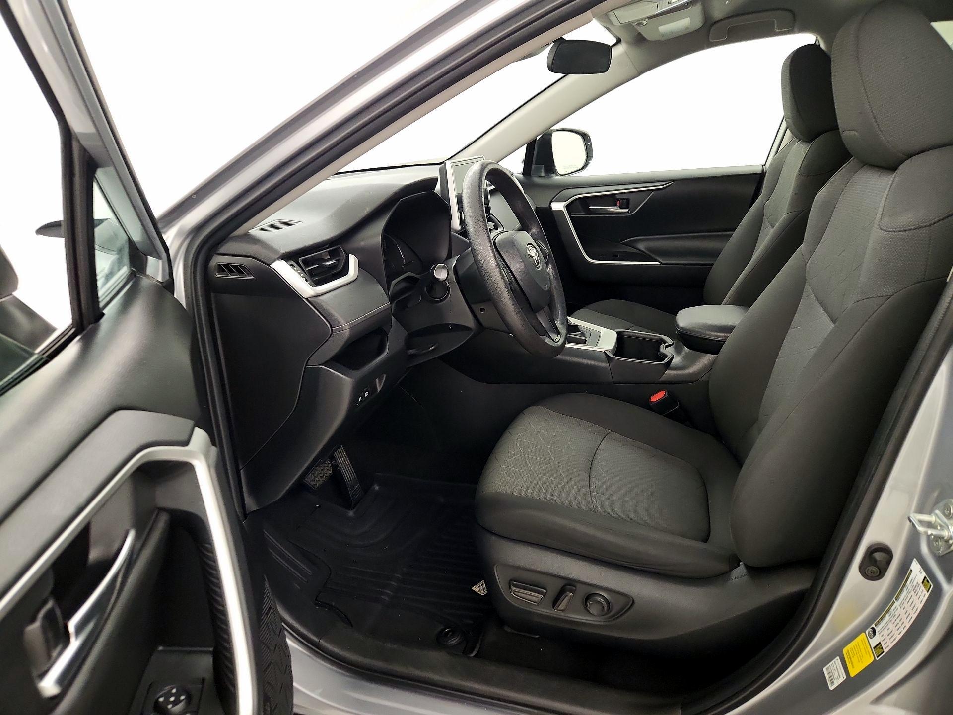 Thumbnail: 2023 Toyota RAV4 - 11