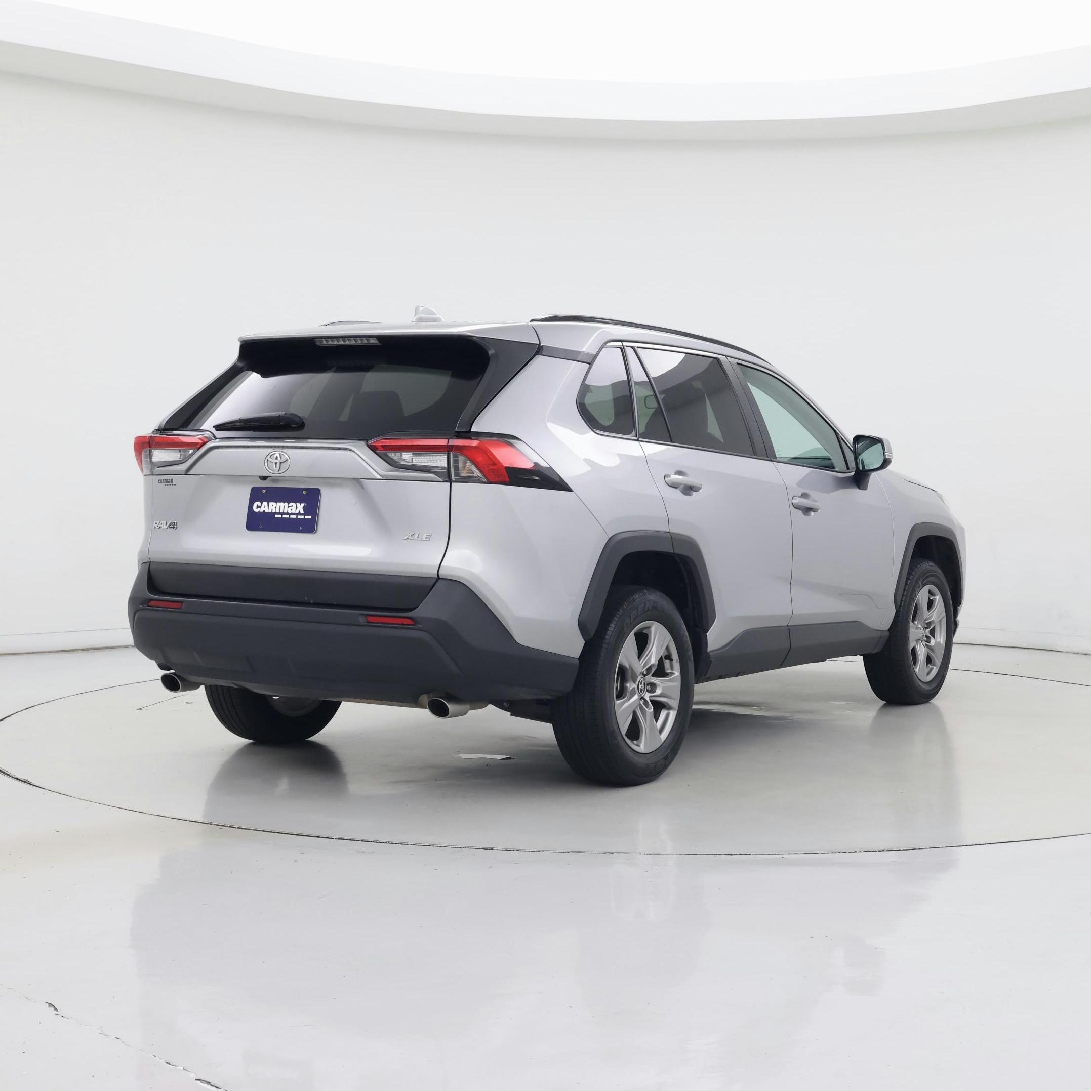 Thumbnail: 2023 Toyota RAV4 - 8